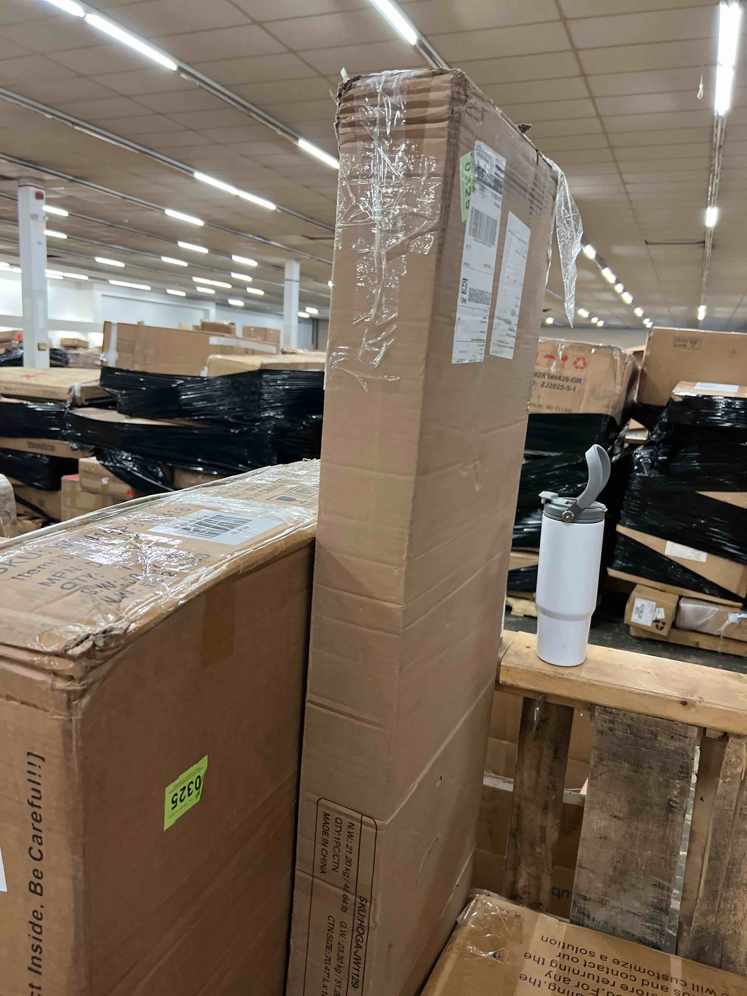 https://s3.amazonaws.com/lotting-images-prod/phillipi/TEA1803249_1759341797676.jpeg
