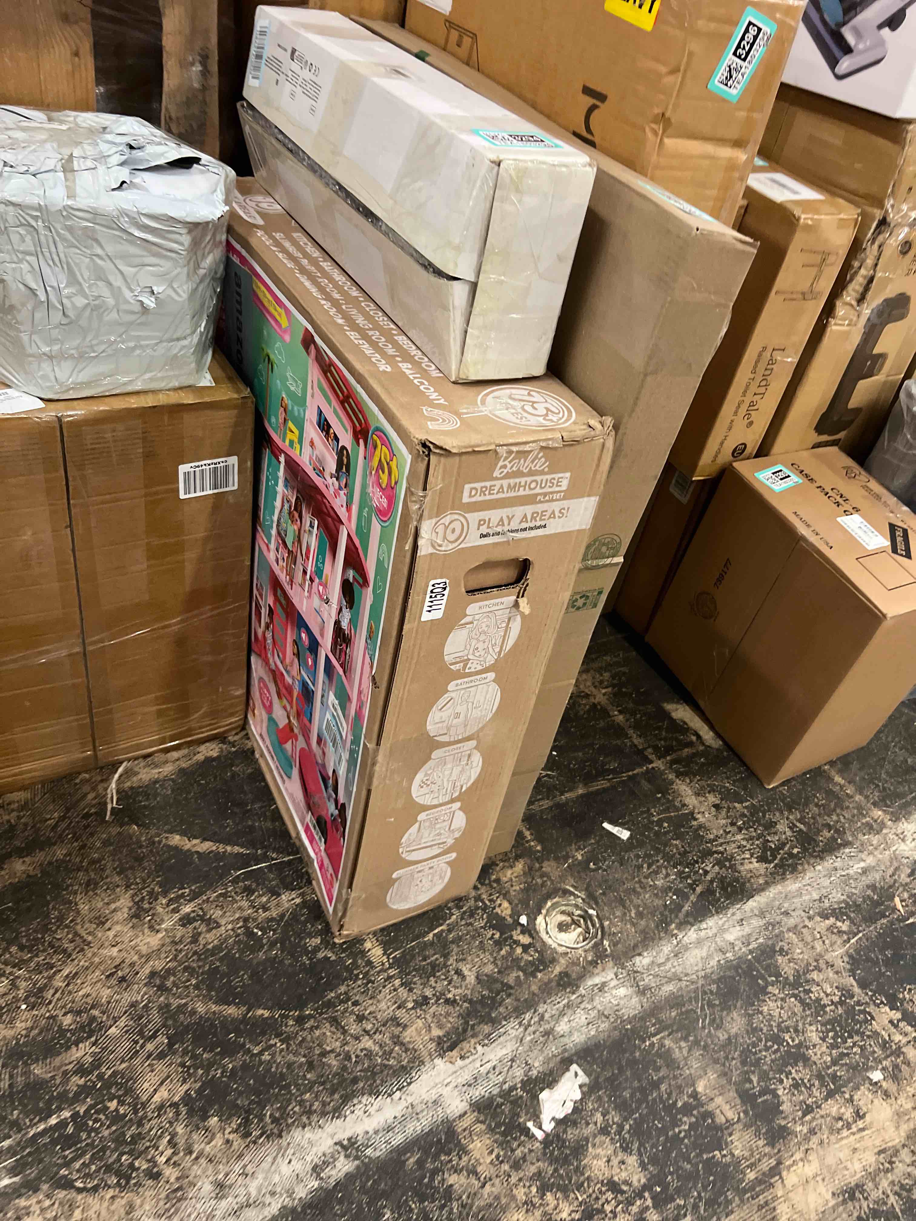 https://s3.amazonaws.com/lotting-images-prod/phillipi/TEA1803322_1759455397500.jpeg