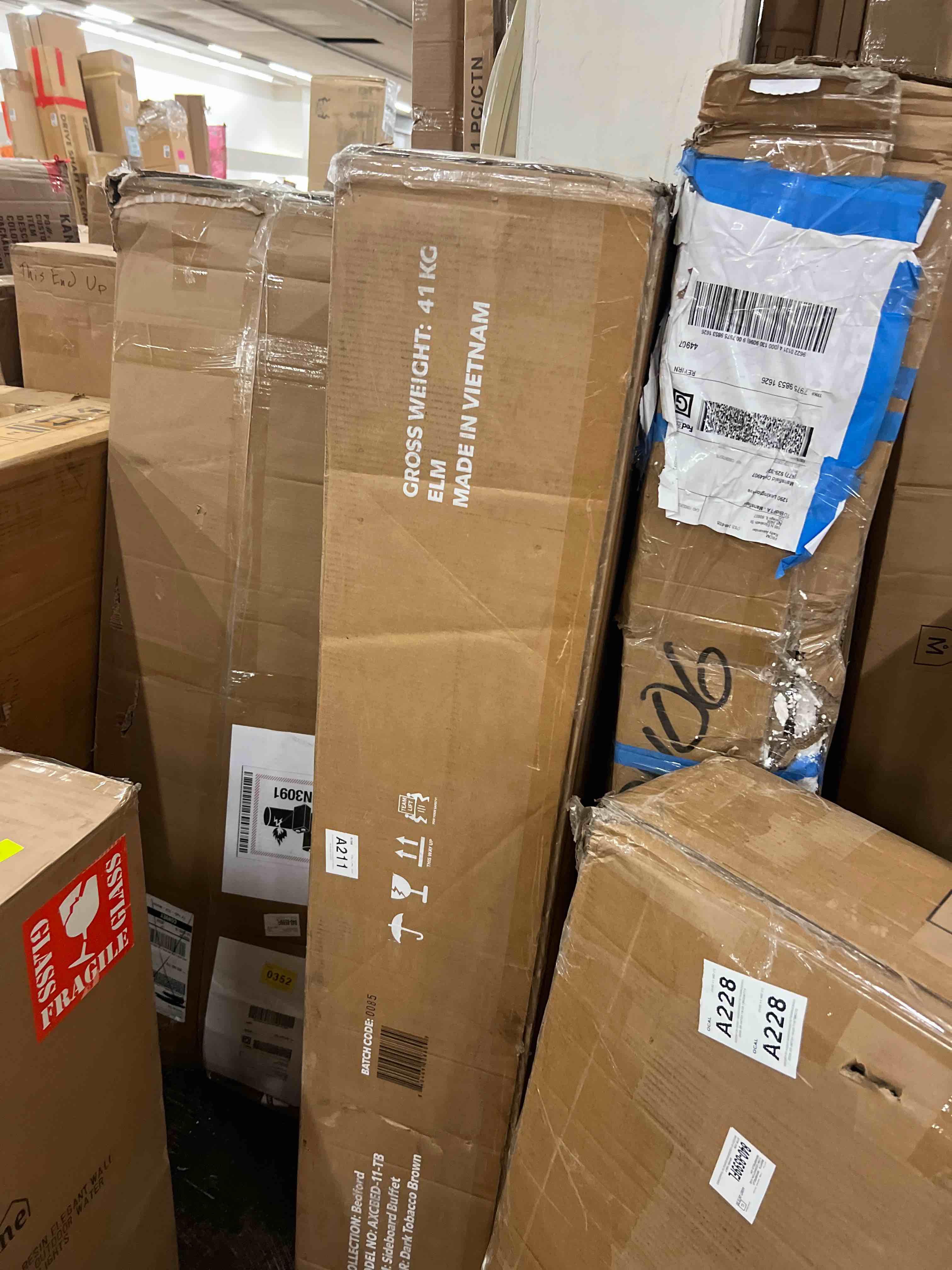 https://s3.amazonaws.com/lotting-images-prod/phillipi/TEA1803325_1759509618656.jpeg