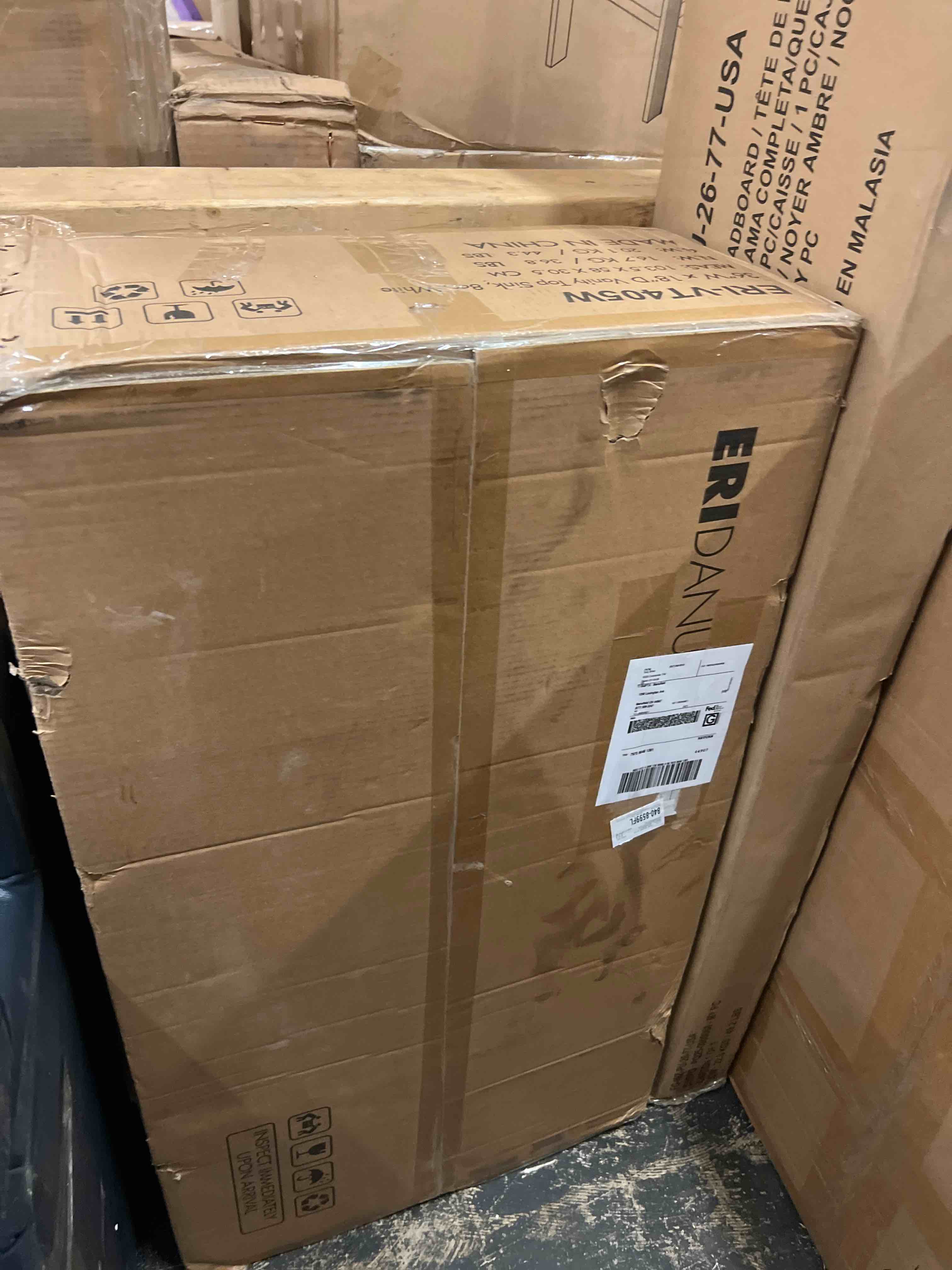 https://s3.amazonaws.com/lotting-images-prod/phillipi/TEA1803337_1759505613954.jpeg
