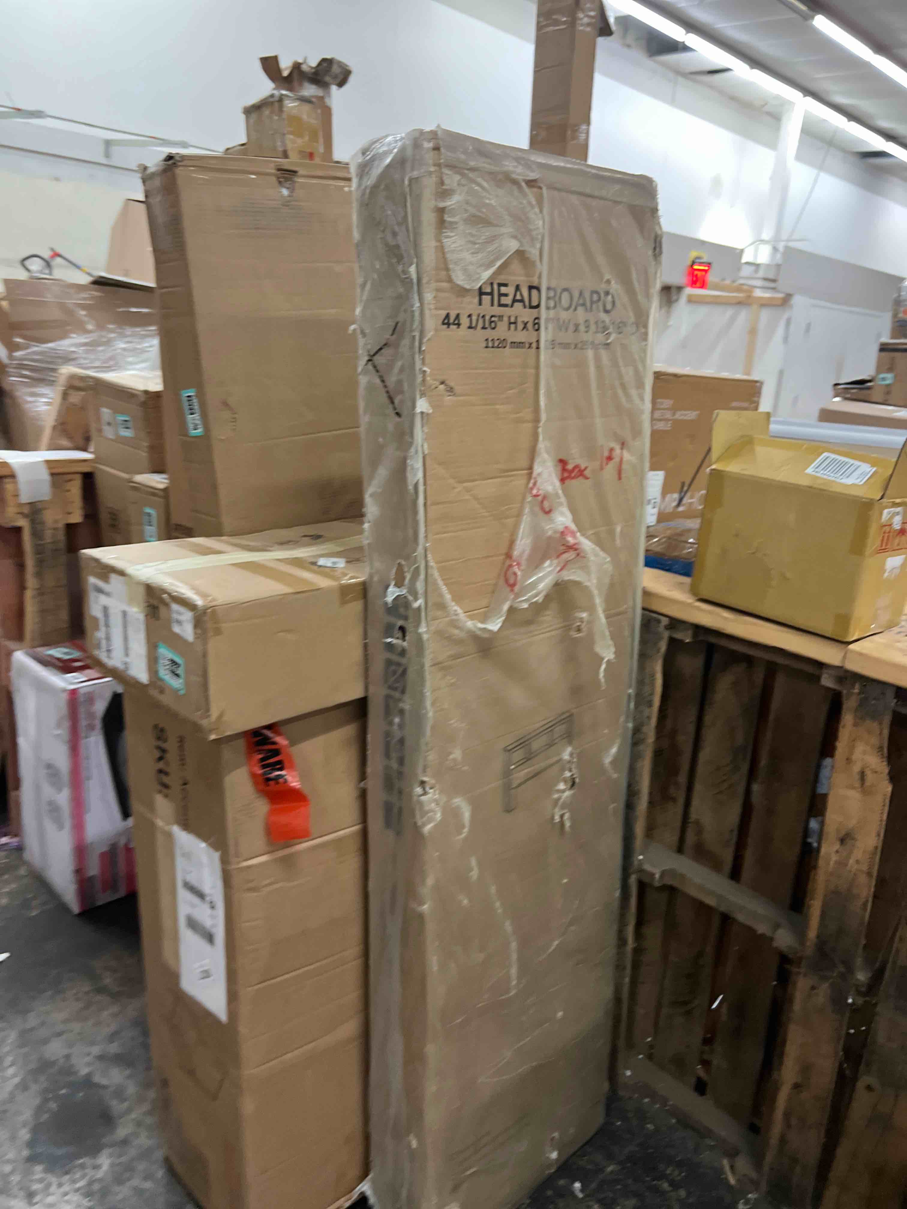https://s3.amazonaws.com/lotting-images-prod/phillipi/TEA1803353_1759499040451.jpeg