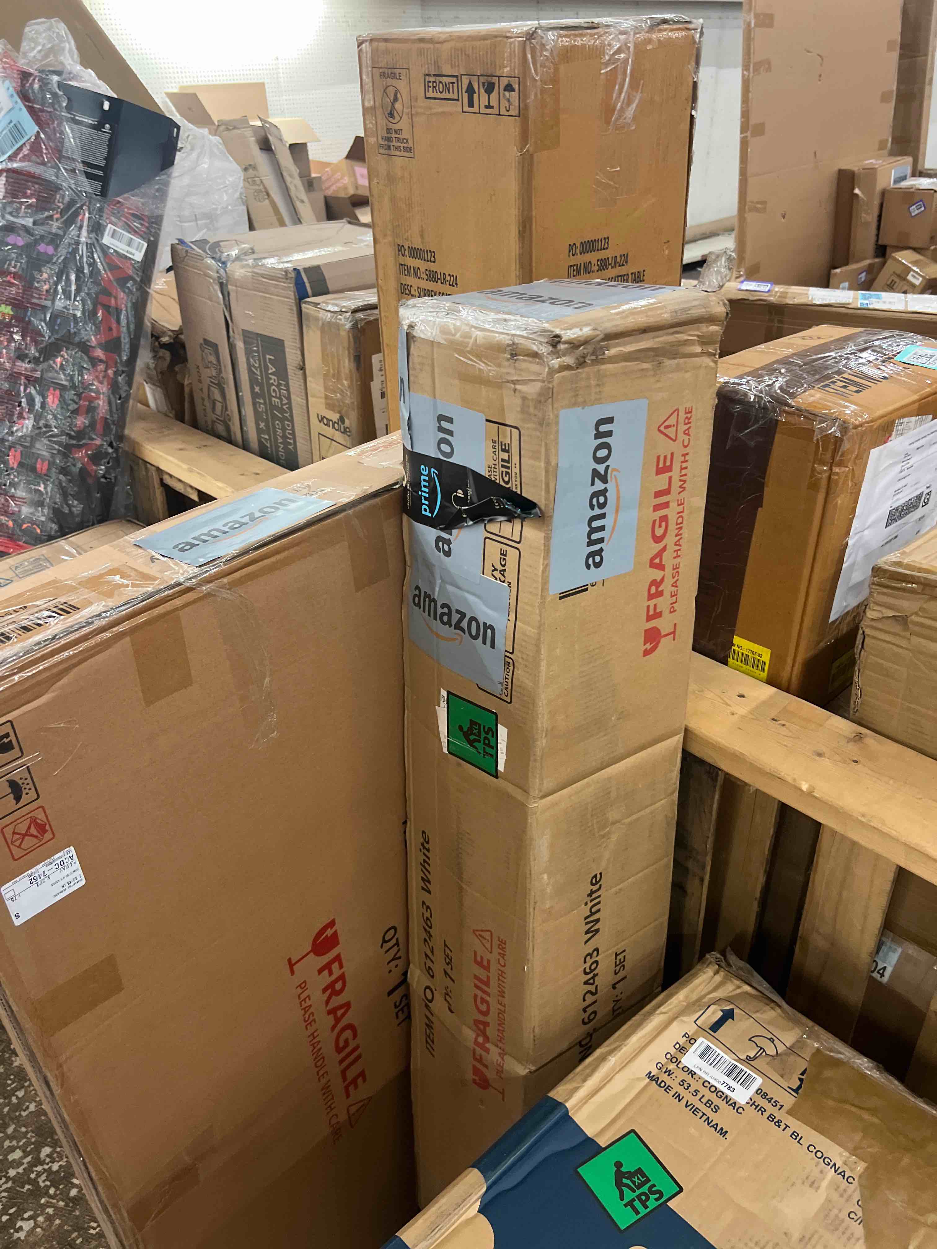 https://s3.amazonaws.com/lotting-images-prod/phillipi/TEA1803418_1759769829350.jpeg