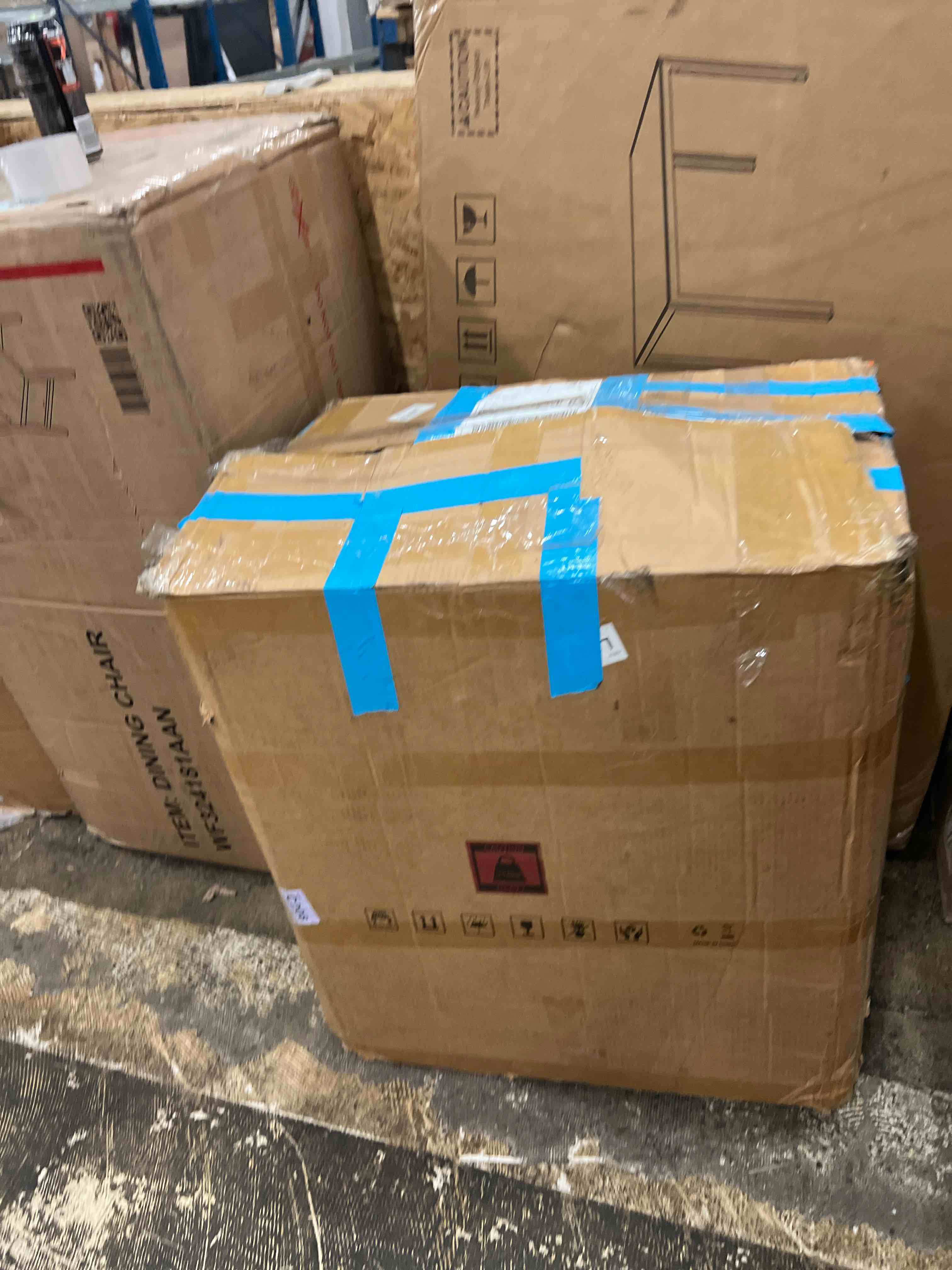 https://s3.amazonaws.com/lotting-images-prod/phillipi/TEA1803583_1760115047642.jpeg