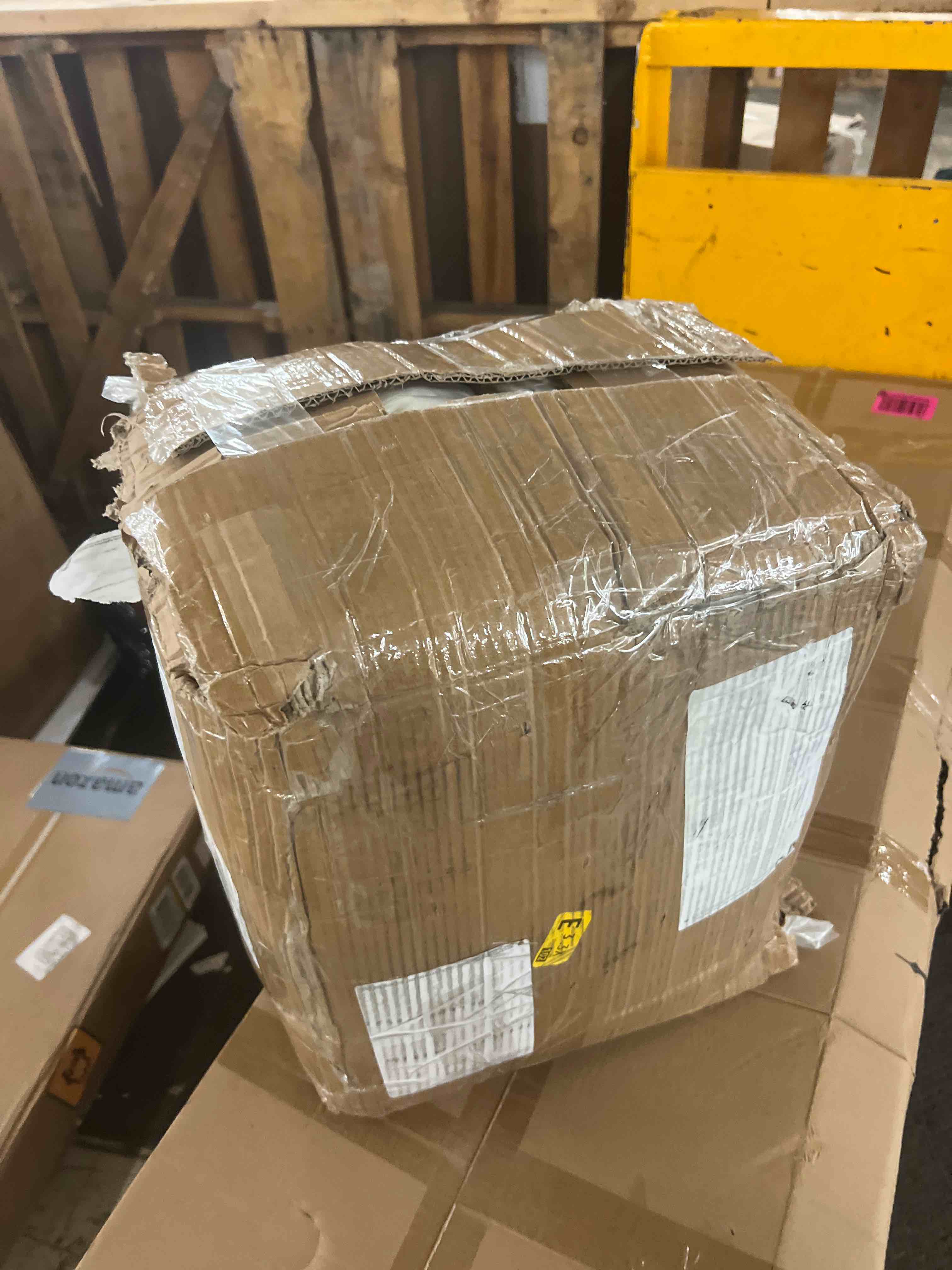 https://s3.amazonaws.com/lotting-images-prod/phillipi/TEA1803707_1760711612535.jpeg