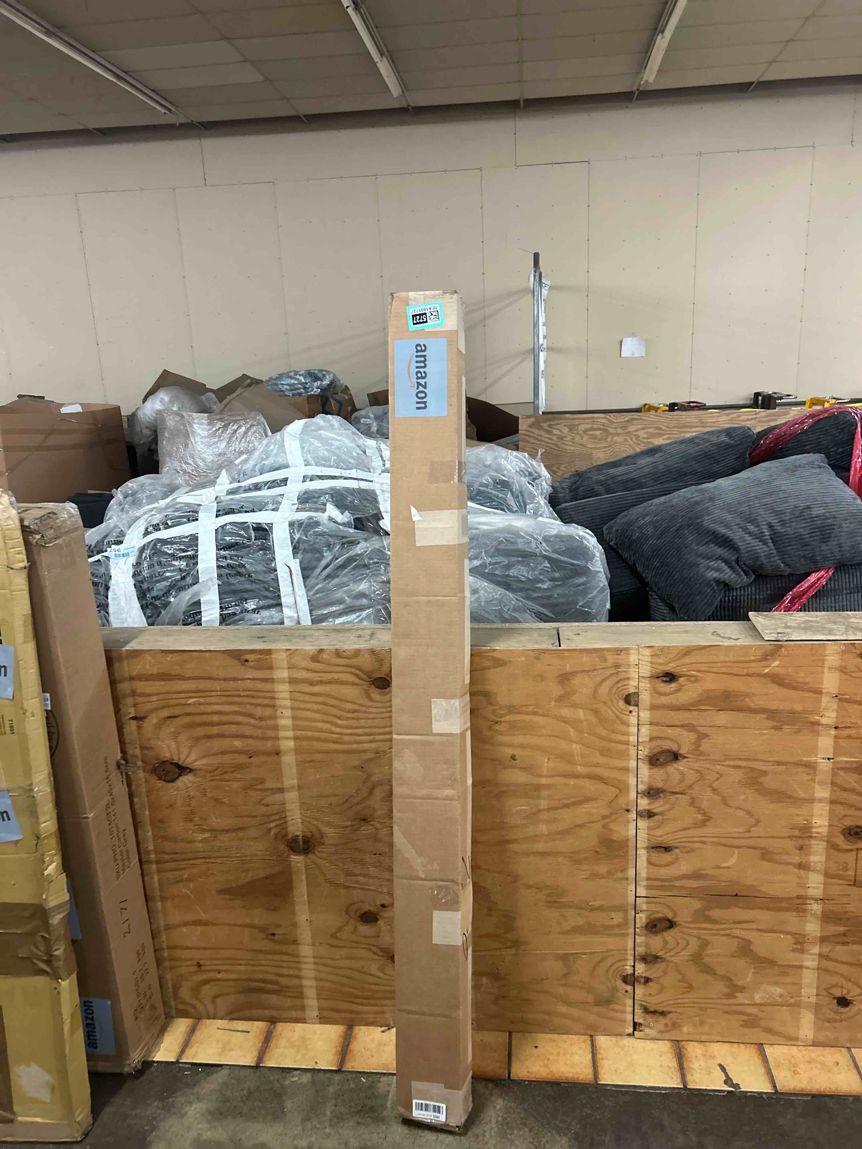 Condition photo showing New/Like New for Muzata 64 Sq Ft Drop Ceiling Grid System White Complete Set Galvanized Steel Grid Kit Easy Installation for Basement Living Room Kitchen Bathroom Ceiling, TS04