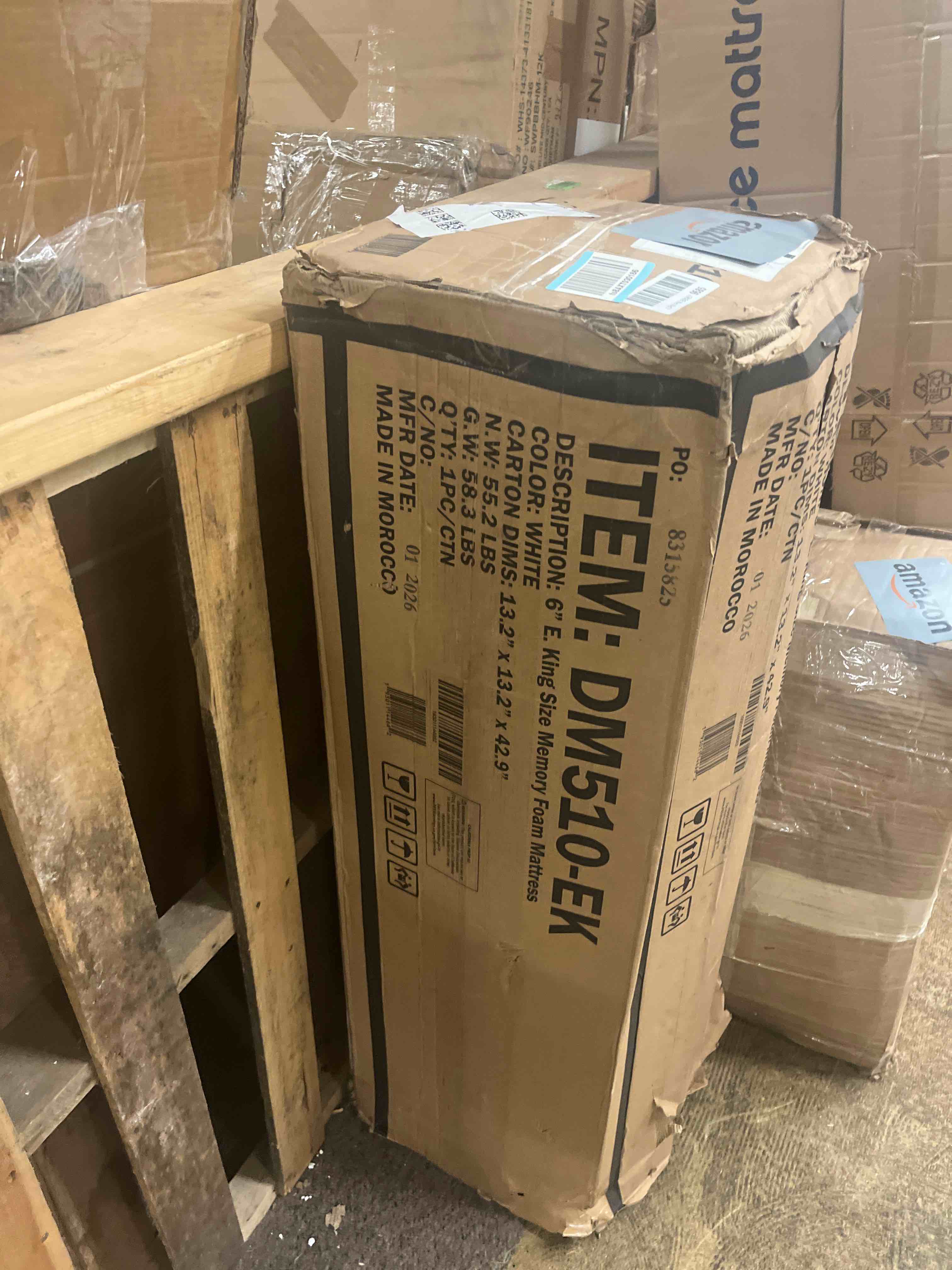 Condition photo showing New/Like New for Artemisia 6" Queen Memory Foam Mattress