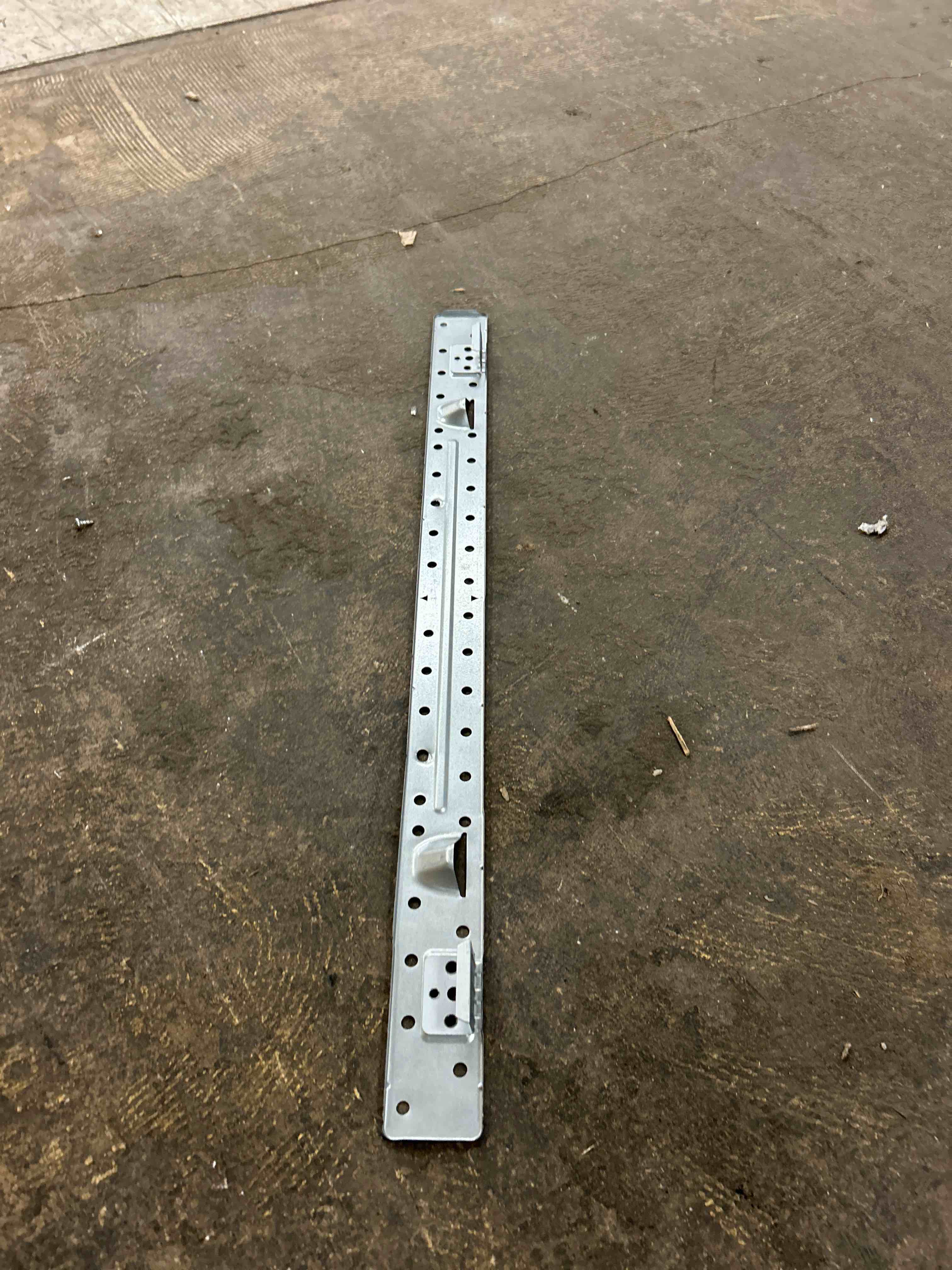 Condition photo showing New/Like New for w11025649 microwave mounting bracket compatible with whirlpool kitchen-aid amana maytag microwave wall mount plate replace 4545957, ap6245752, ps12074431, w10440498, w10245177 microwave wall mount