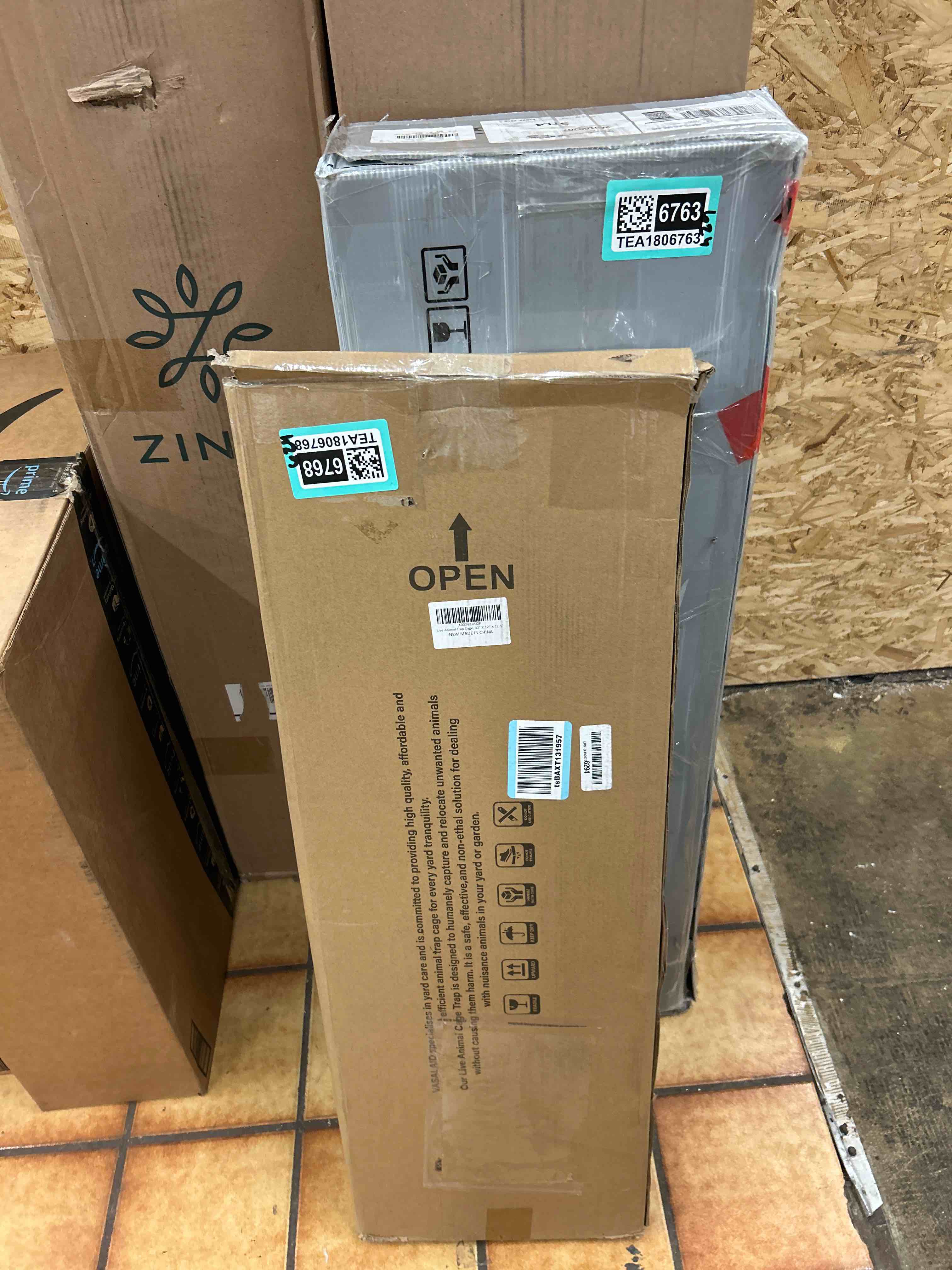 Condition photo showing New/Like New for vasalaid live animal trap cage,32" x 12" x 12.5" catch and release,foldable humane live trap cage indoor and outdoor for raccoons,groundhogs,stray cats,squirrels,rabbits,woodchucks