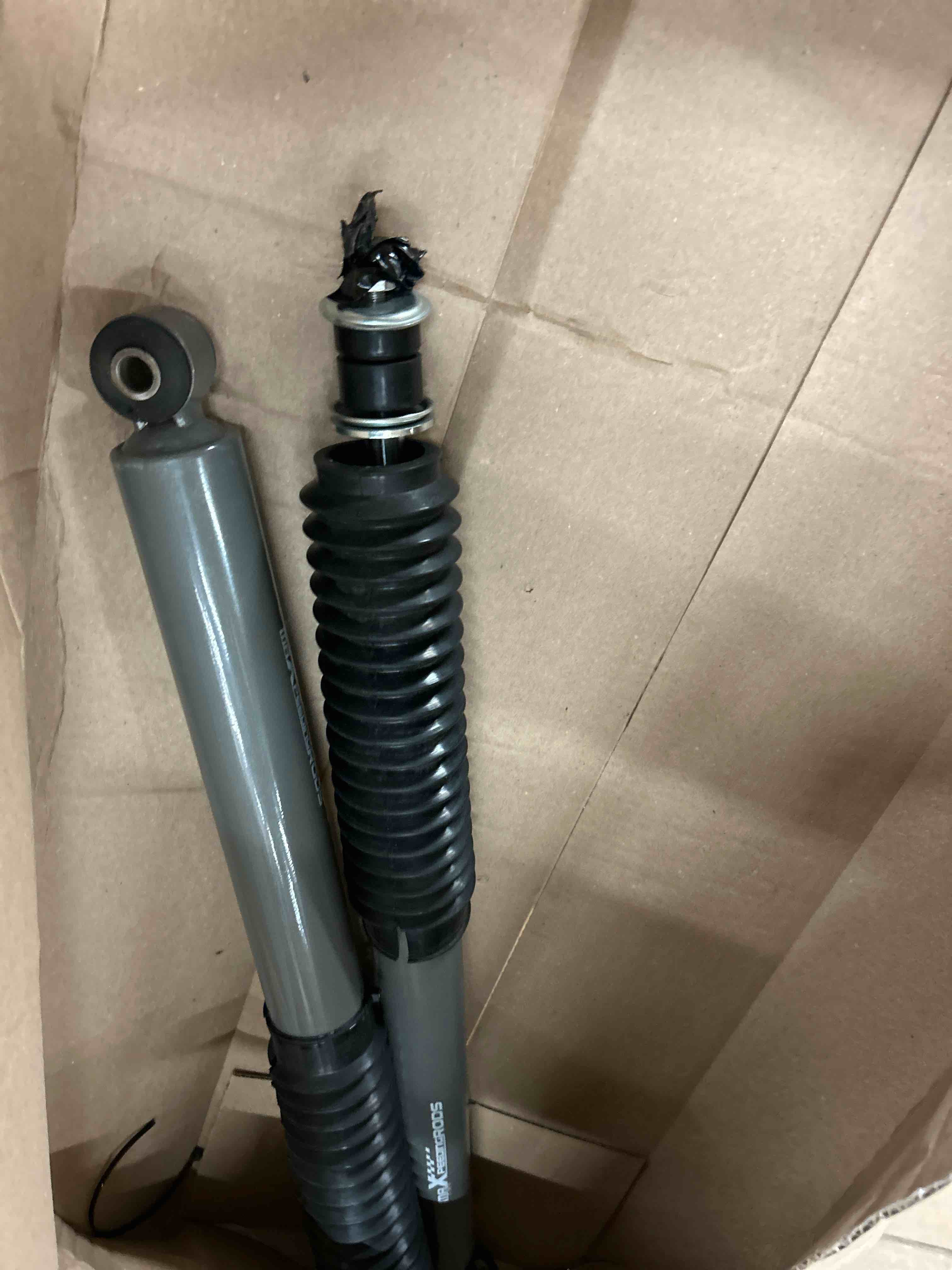 Condition photo showing Good Condition for maxpeedingrods 2-4" front shock absorbers for ram 2500 4wd 2014-2024, g1 upgraded version