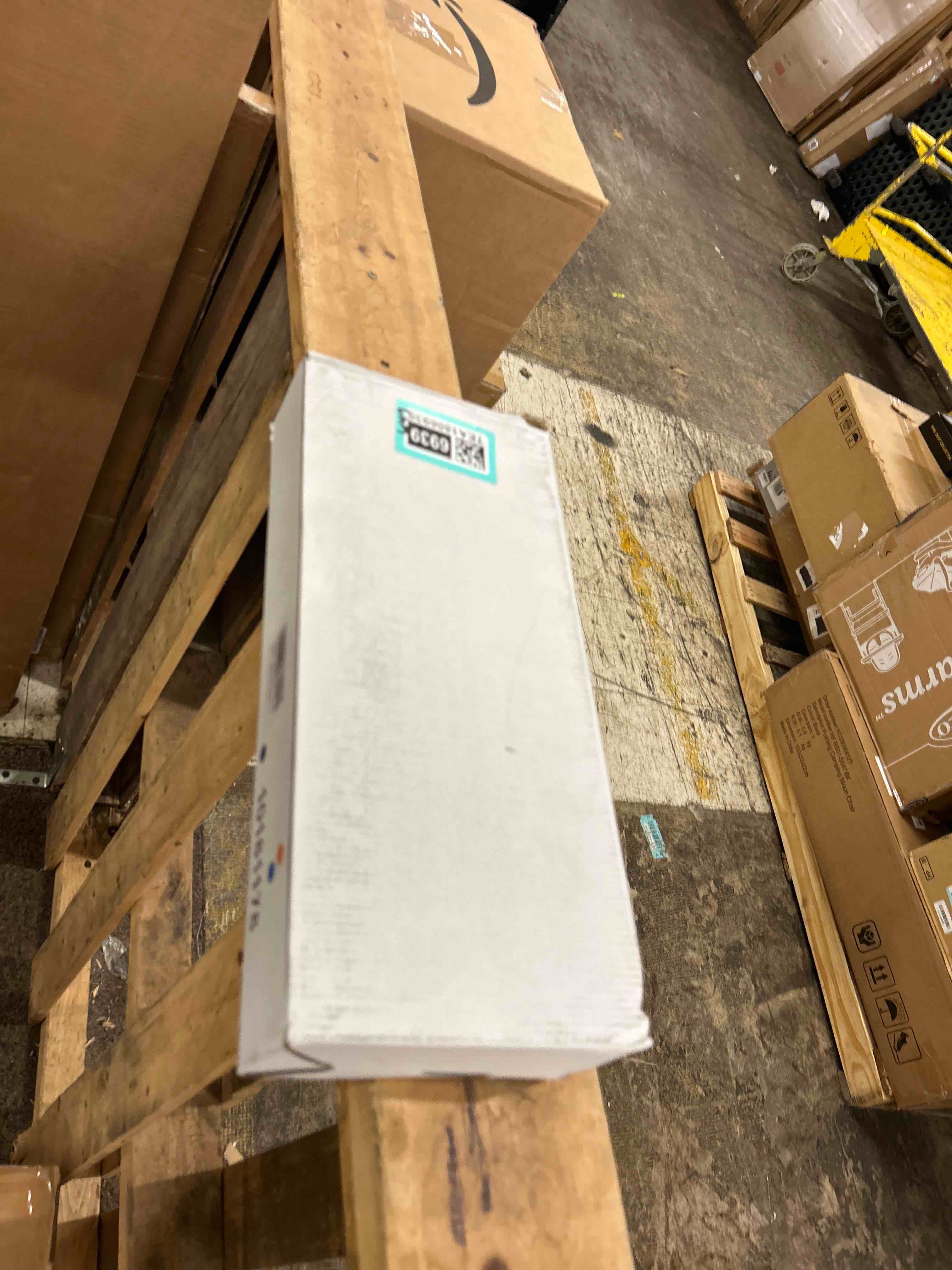Condition photo showing New/Like New for daisypower dryer vent window kit,4" adjustable window vent kit with outdoor dryer vent cover
