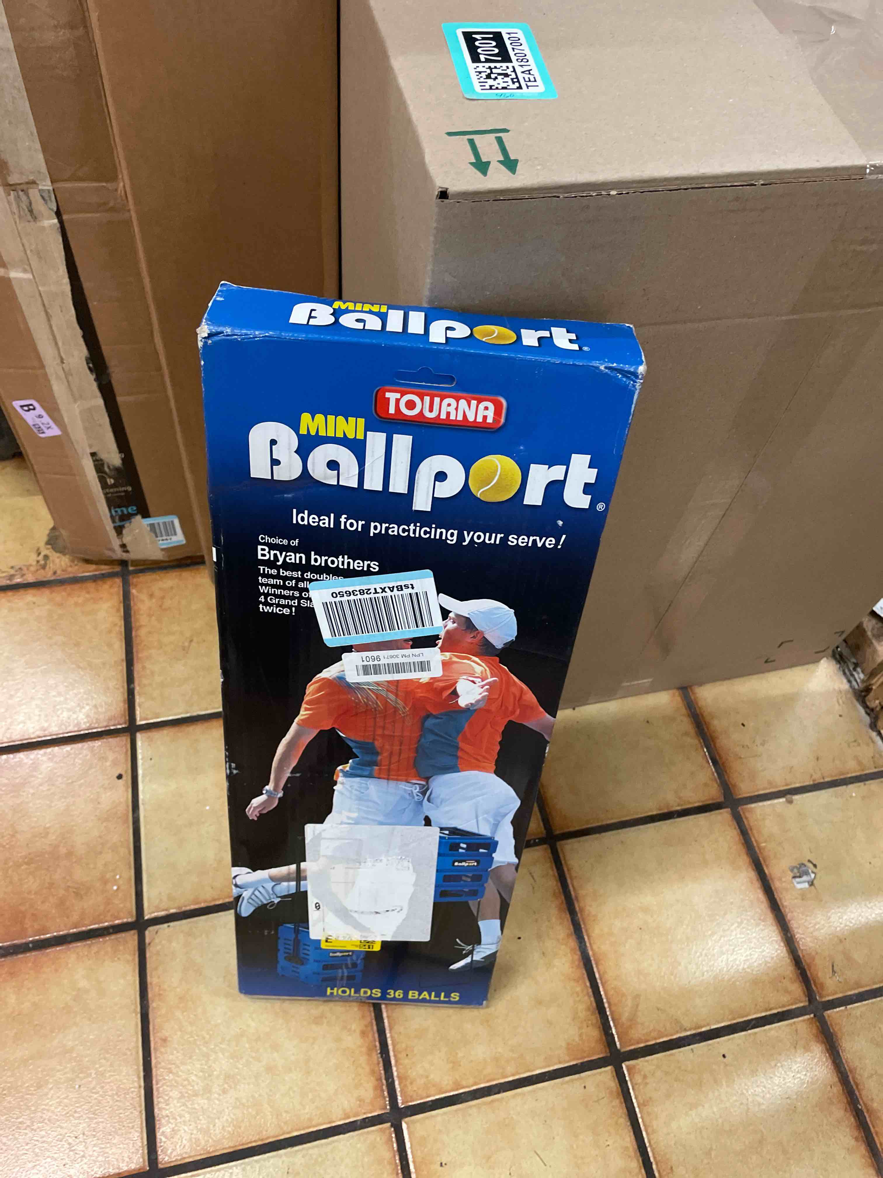 https://s3.amazonaws.com/lotting-images-prod/phillipi/TEA1807005_1758735085438.jpeg