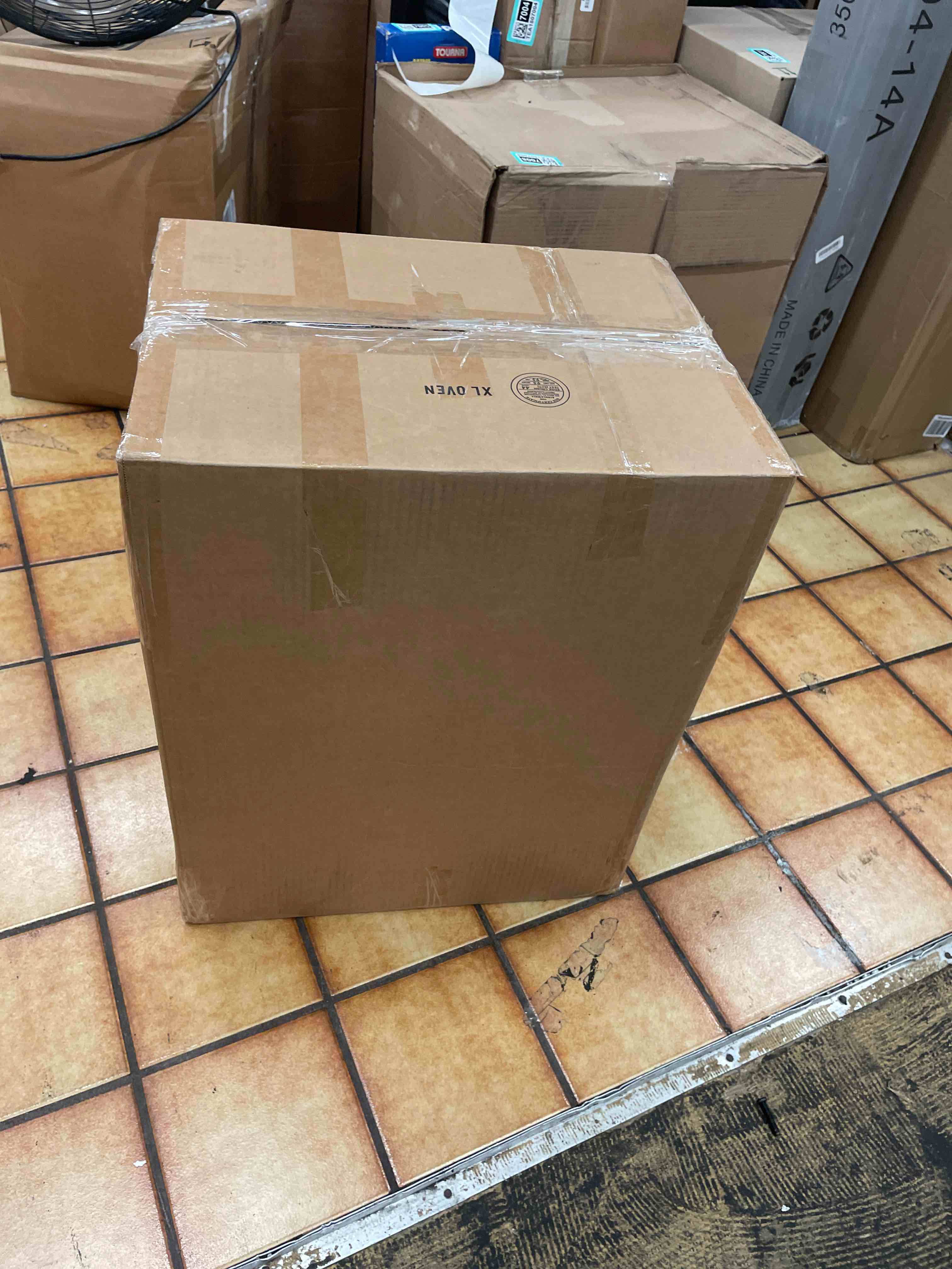 https://s3.amazonaws.com/lotting-images-prod/phillipi/TEA1807009_1758736932696.jpeg