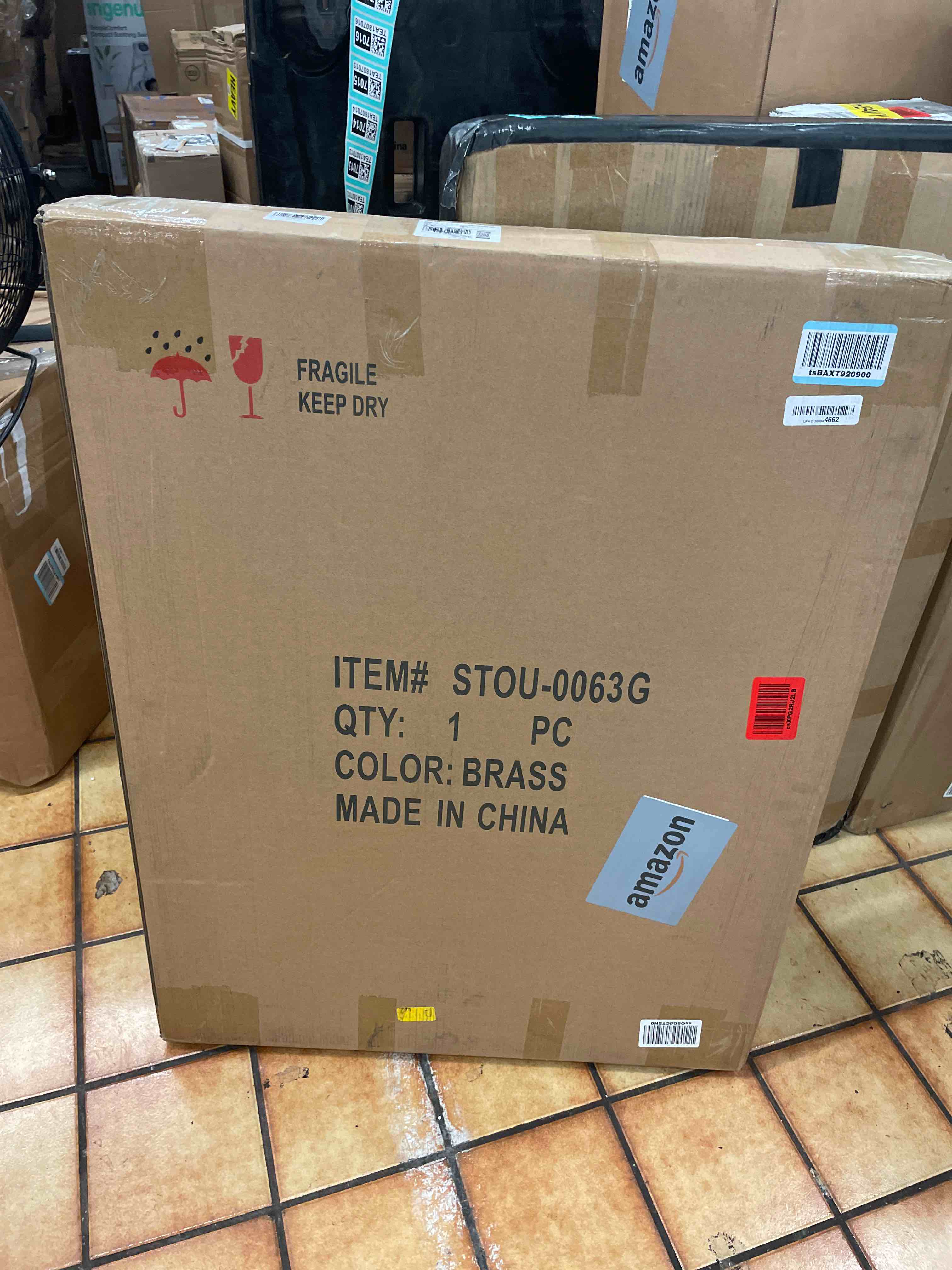 https://s3.amazonaws.com/lotting-images-prod/phillipi/TEA1807011_1758737140469.jpeg