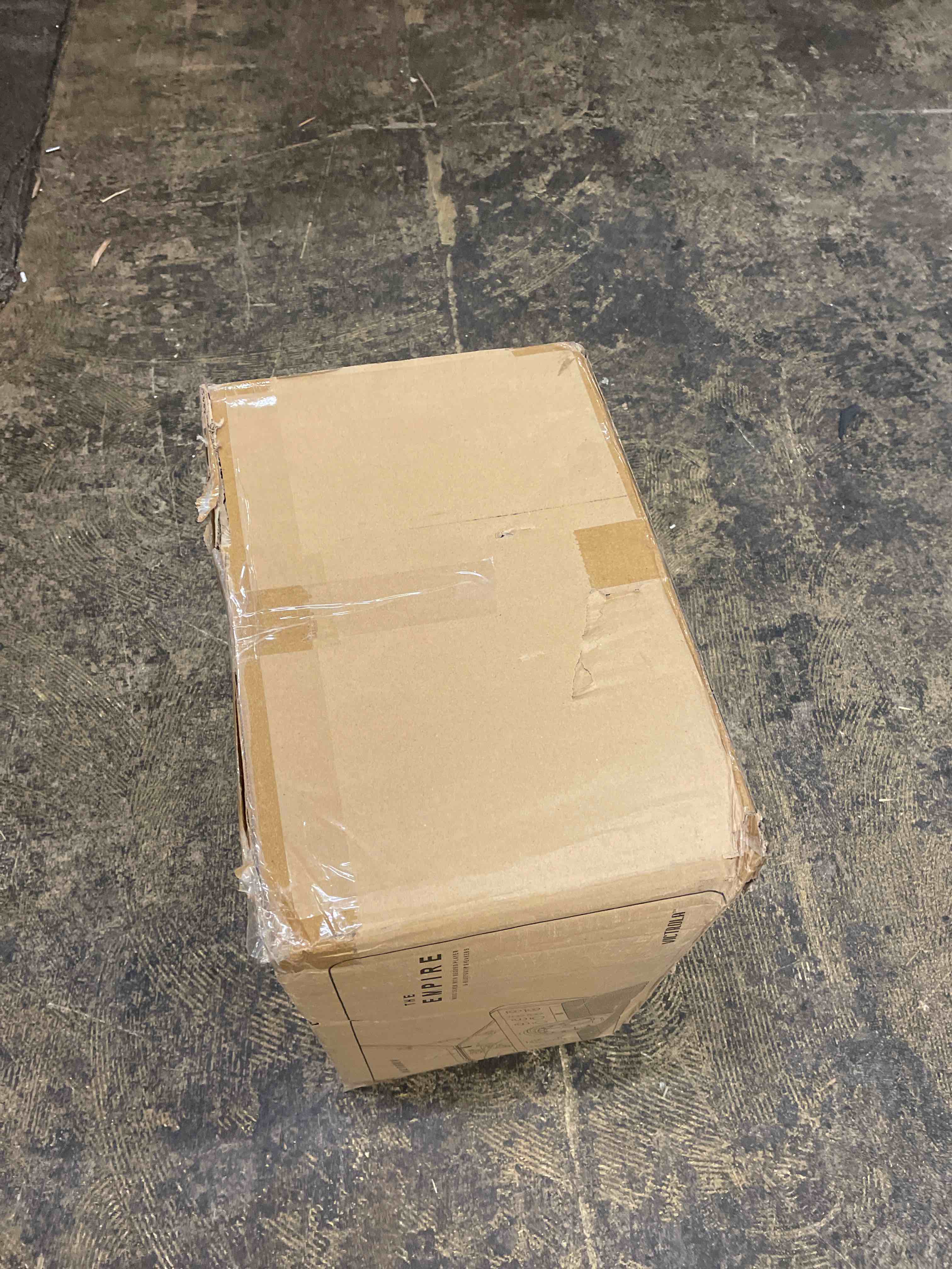 https://s3.amazonaws.com/lotting-images-prod/phillipi/TEA1807106_1758817684886.jpeg