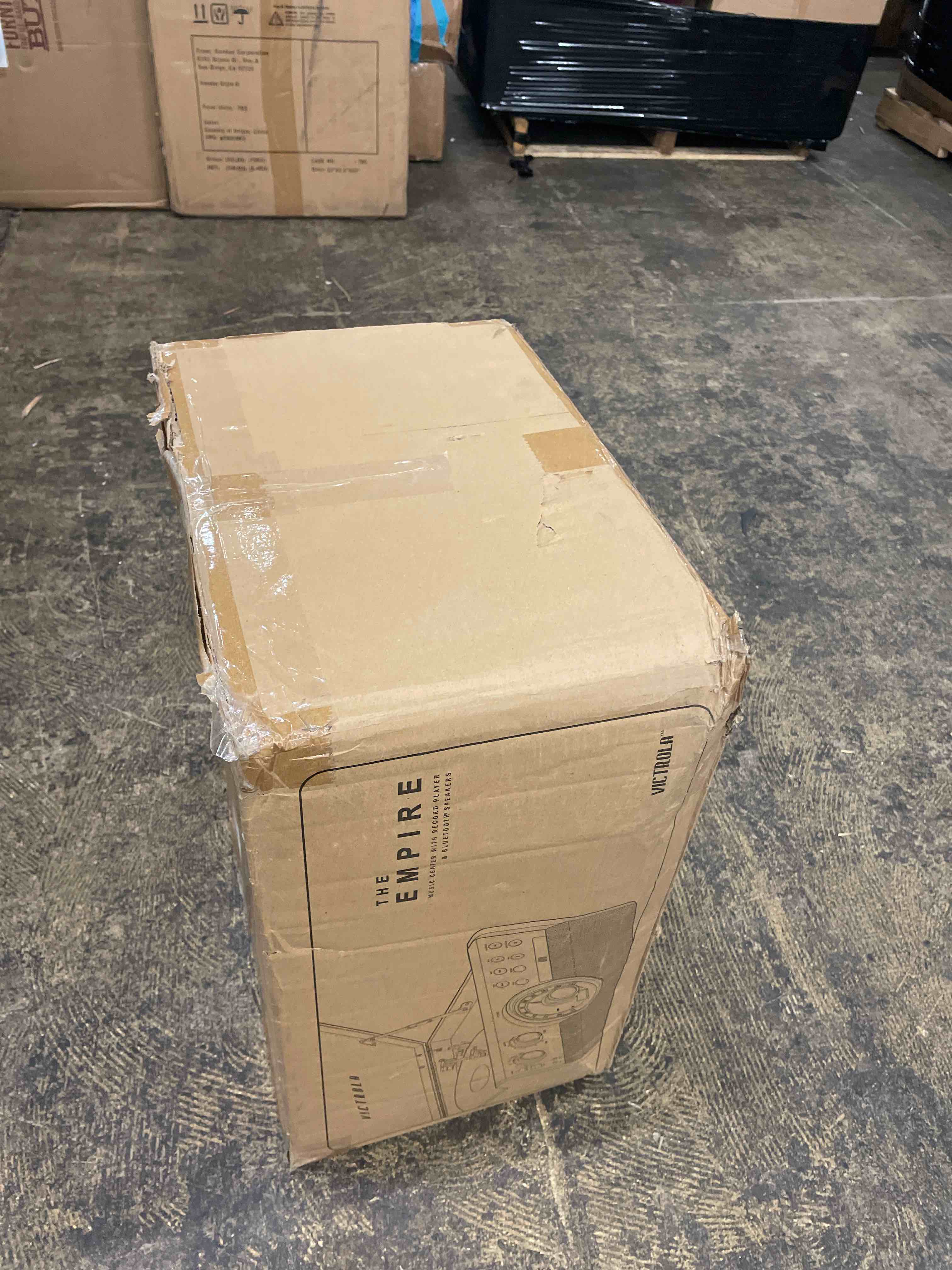 https://s3.amazonaws.com/lotting-images-prod/phillipi/TEA1807106_1758817686368.jpeg