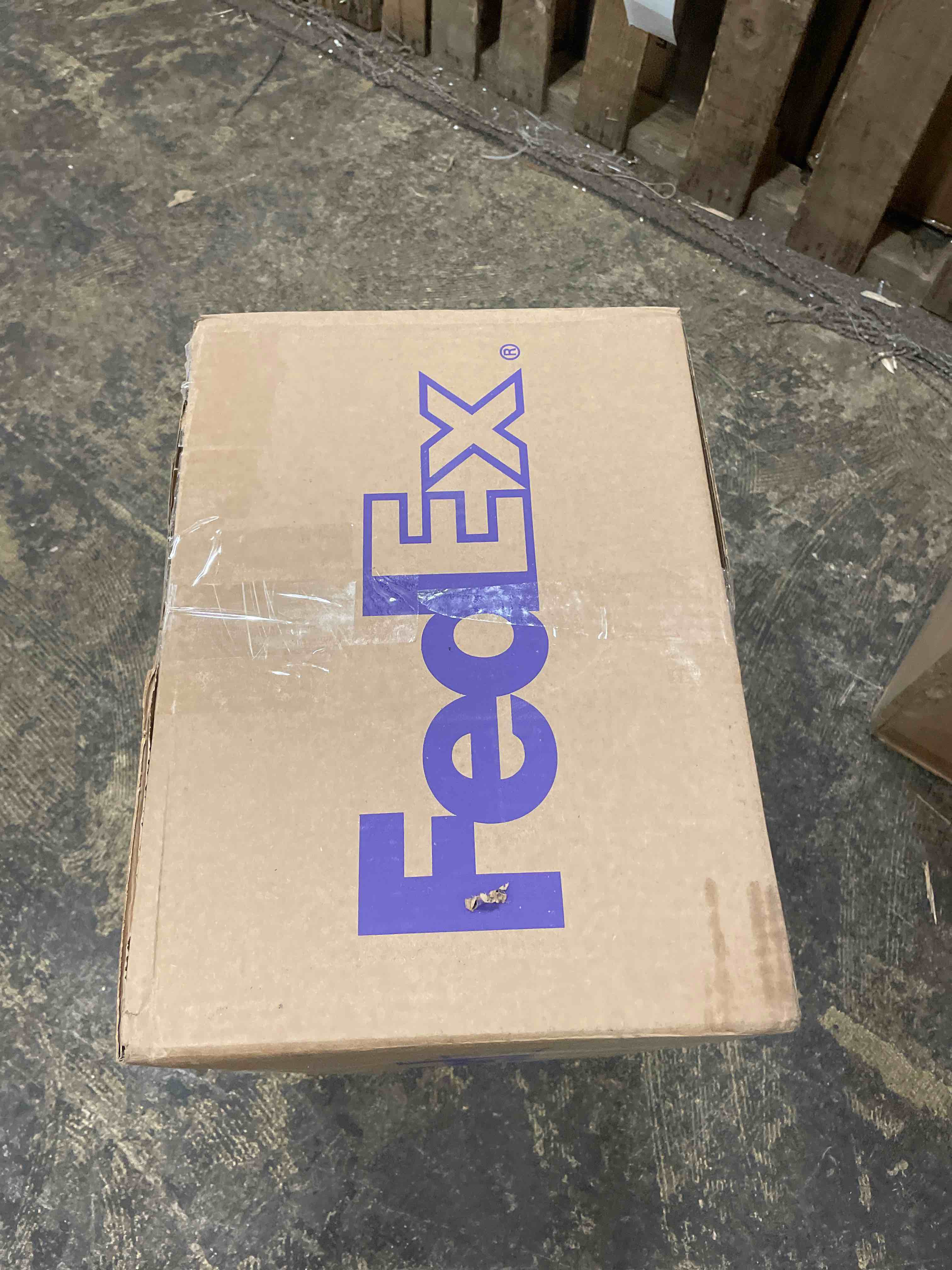https://s3.amazonaws.com/lotting-images-prod/phillipi/TEA1807115_1758838742248.jpeg
