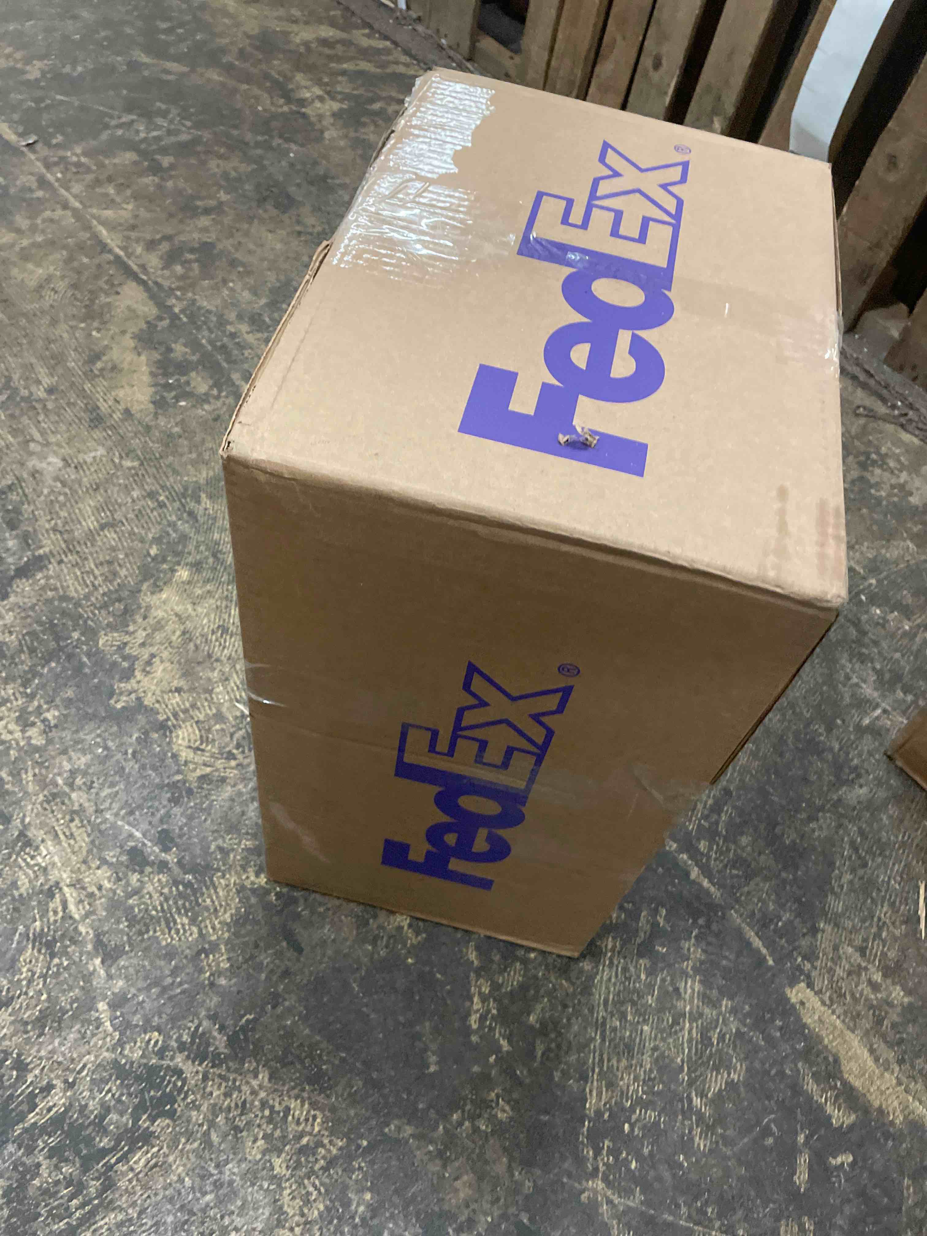 https://s3.amazonaws.com/lotting-images-prod/phillipi/TEA1807115_1758838743741.jpeg