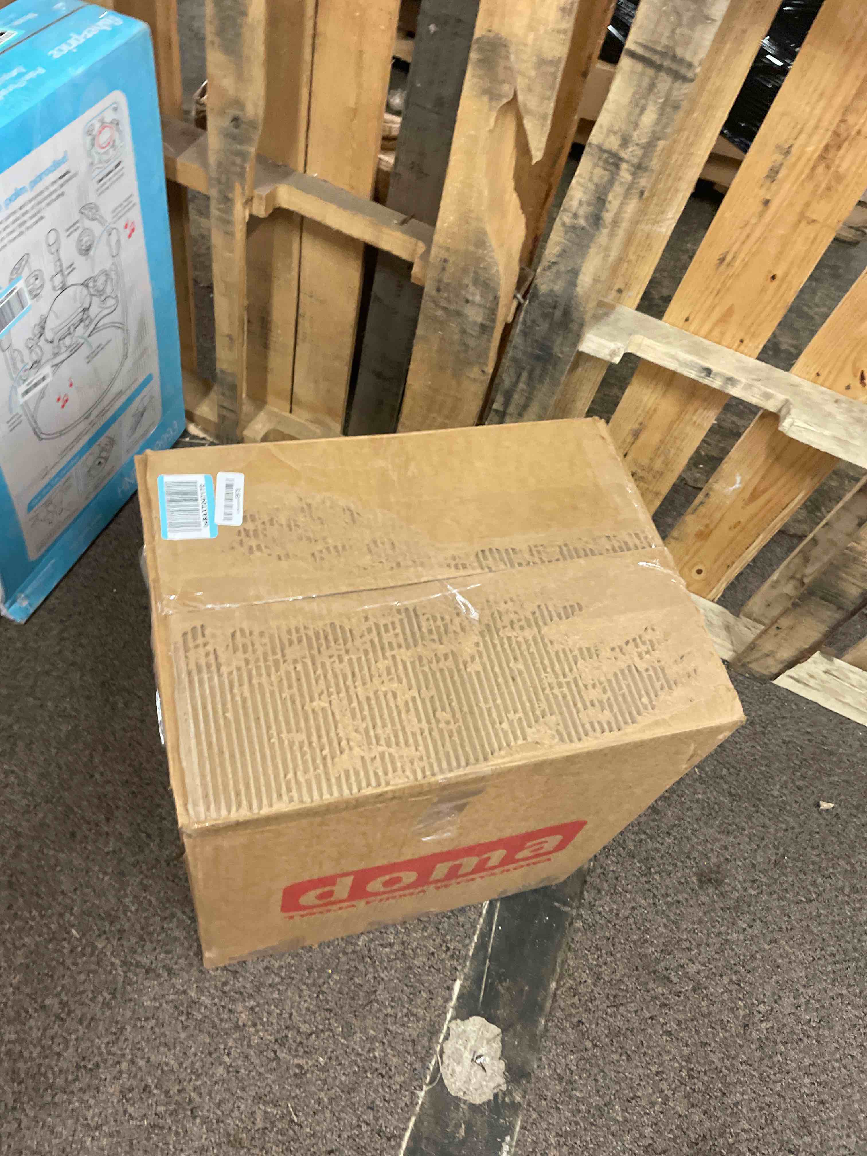 https://s3.amazonaws.com/lotting-images-prod/phillipi/TEA1807256_1759239863252.jpeg