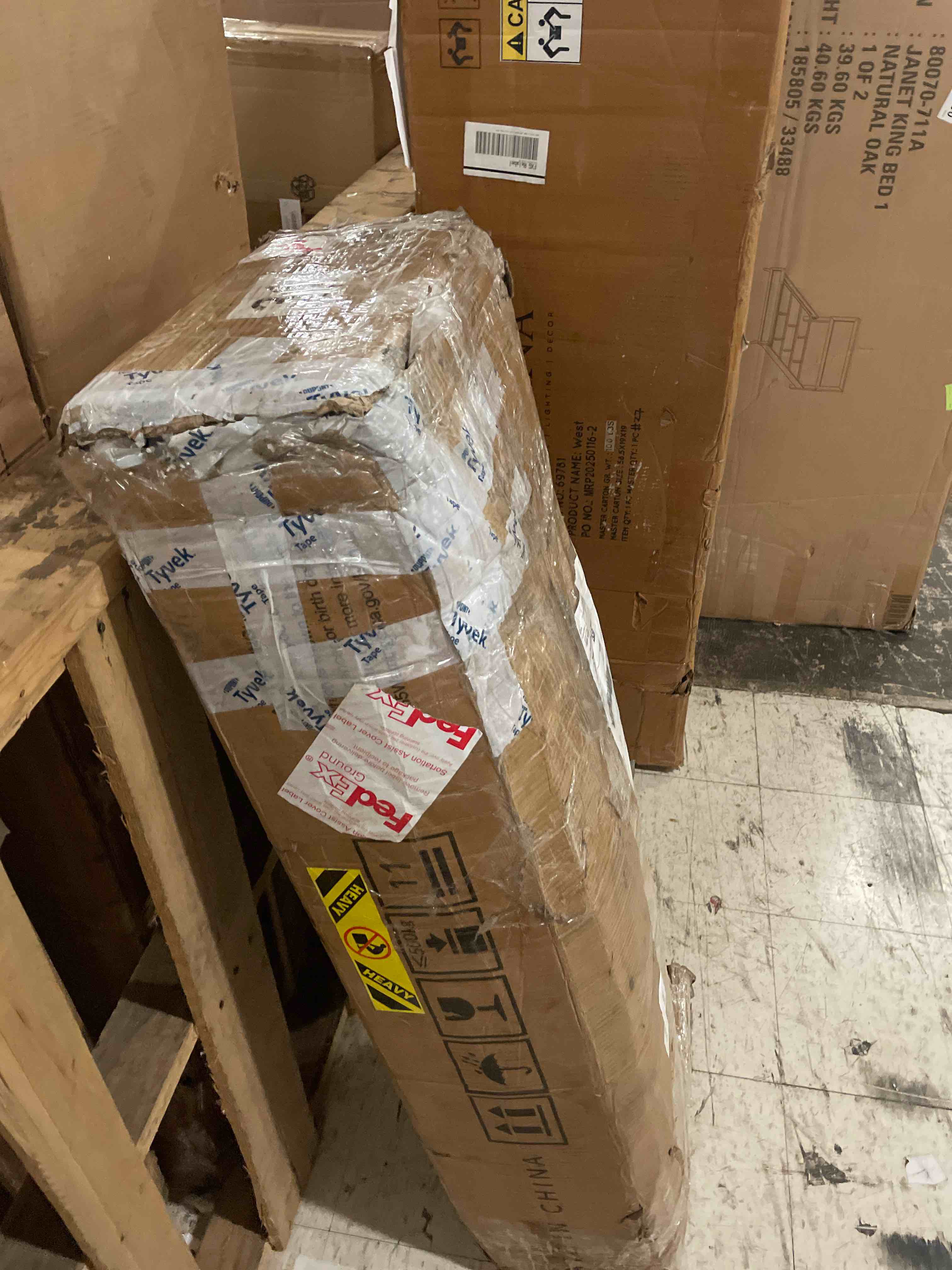 https://s3.amazonaws.com/lotting-images-prod/phillipi/TEA1807320_1759386198547.jpeg