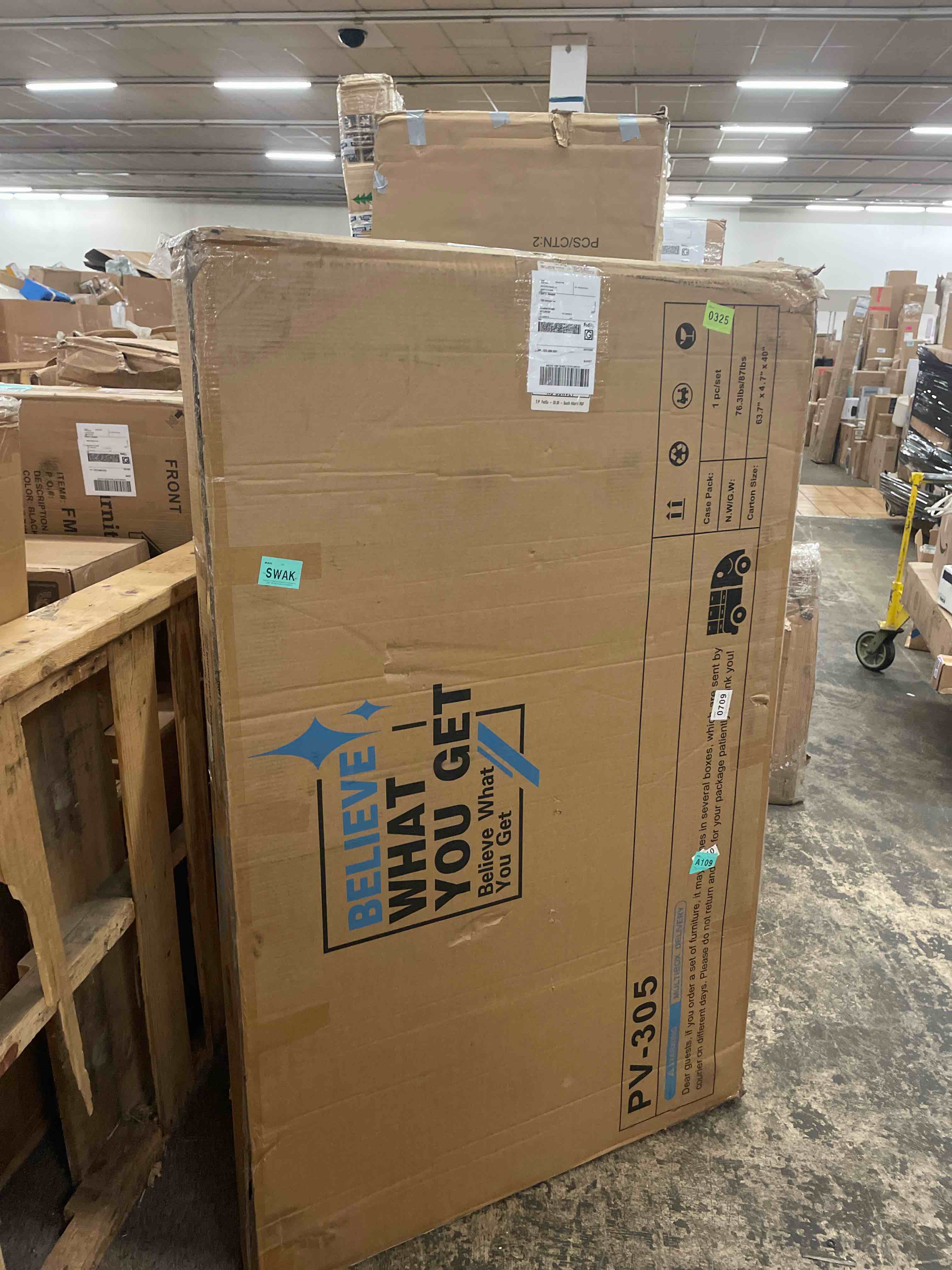 https://s3.amazonaws.com/lotting-images-prod/phillipi/TEA1807341_1759379810943.jpeg
