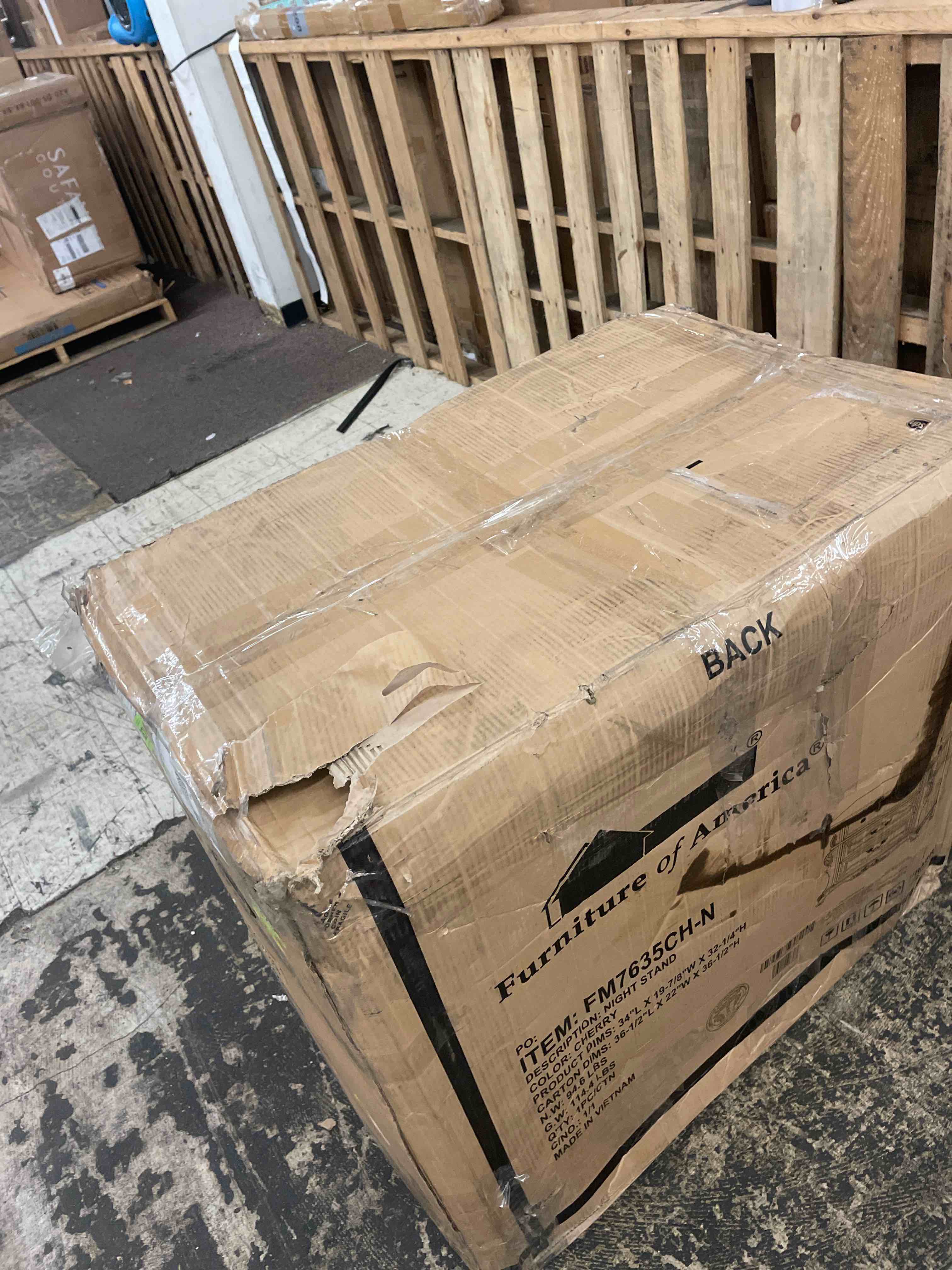https://s3.amazonaws.com/lotting-images-prod/phillipi/TEA1807345_1759378560736.jpeg