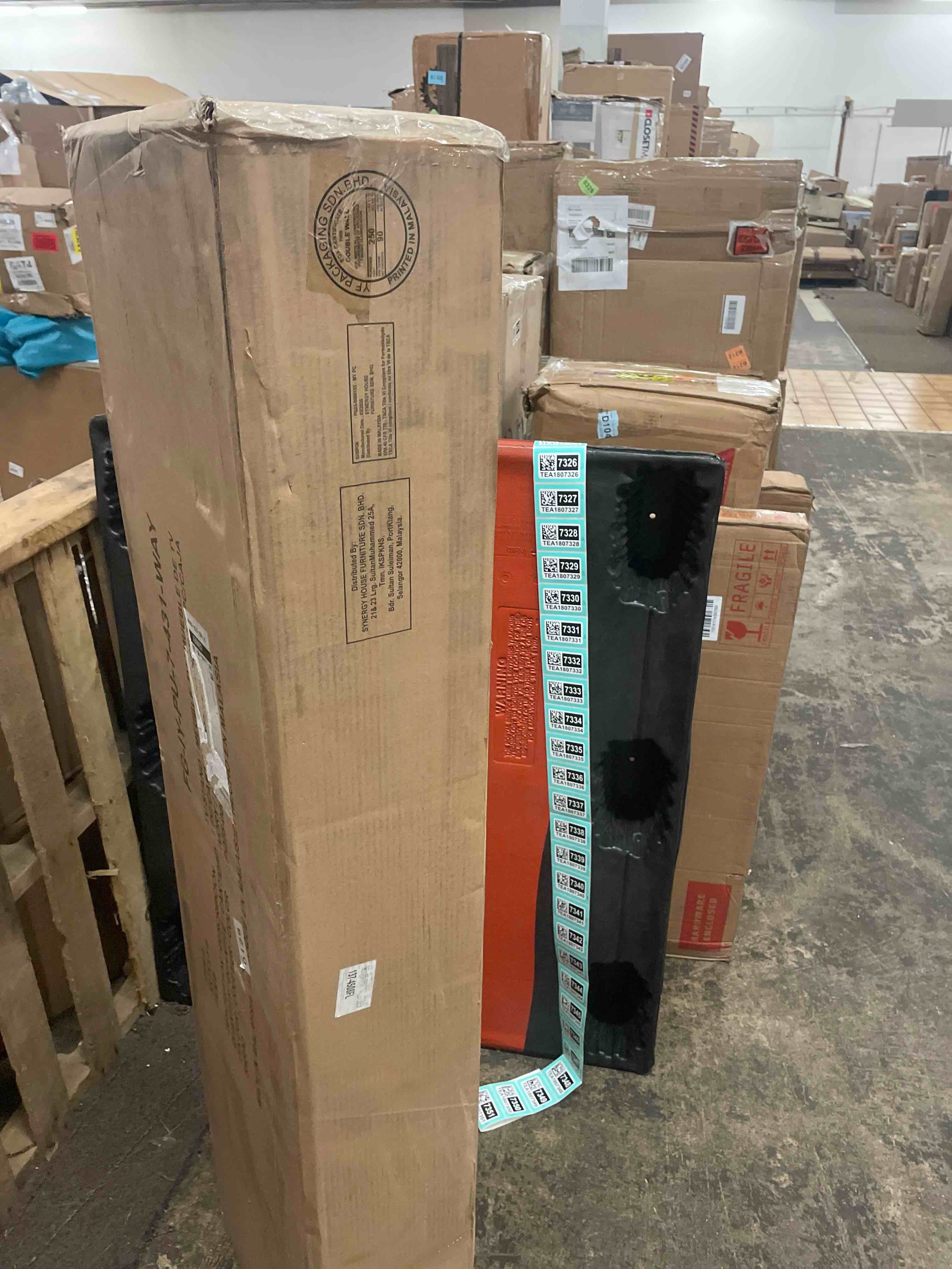 https://s3.amazonaws.com/lotting-images-prod/phillipi/TEA1807354_1759313088366.jpeg