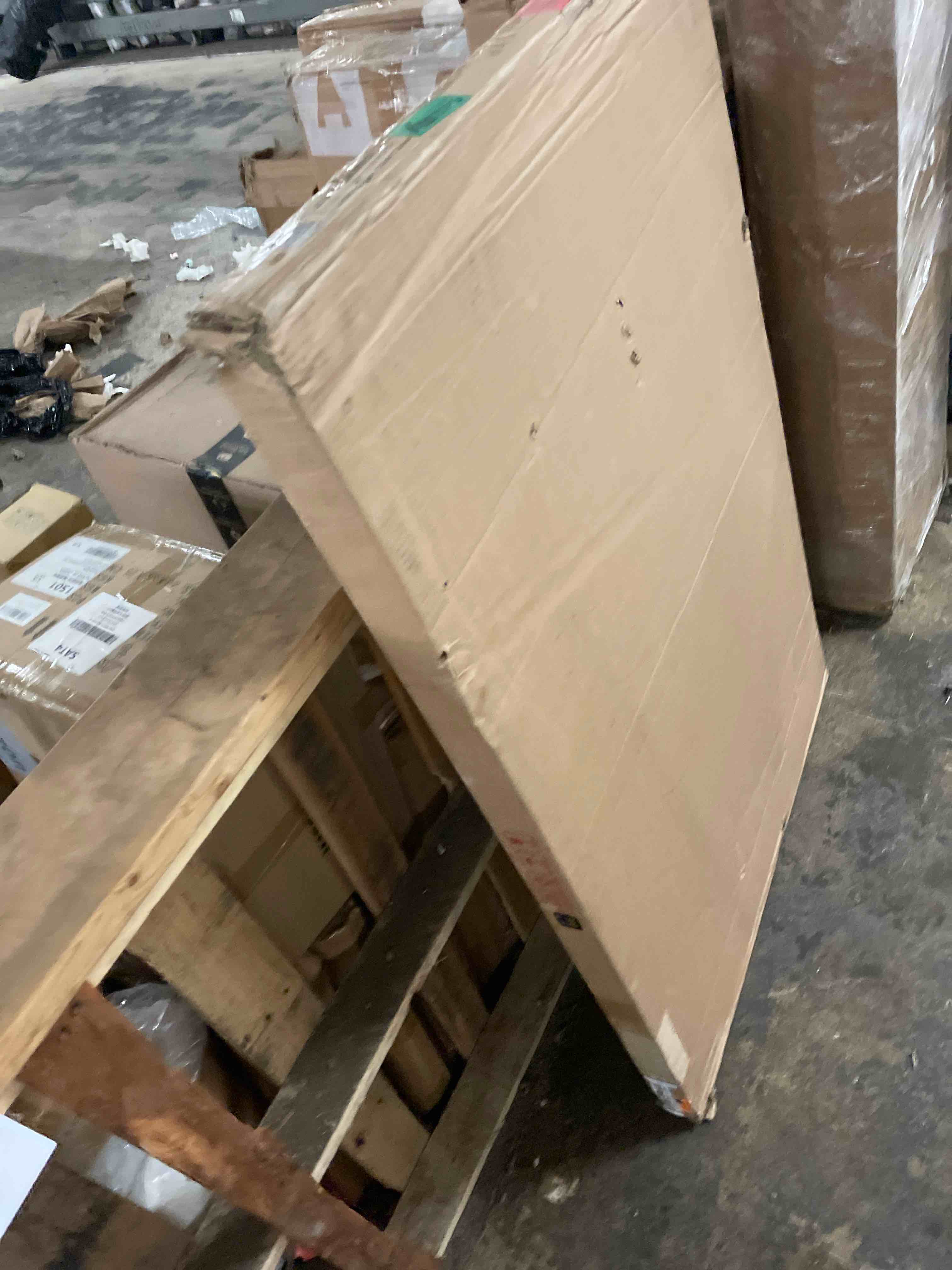 https://s3.amazonaws.com/lotting-images-prod/phillipi/TEA1807356_1759505266929.jpeg
