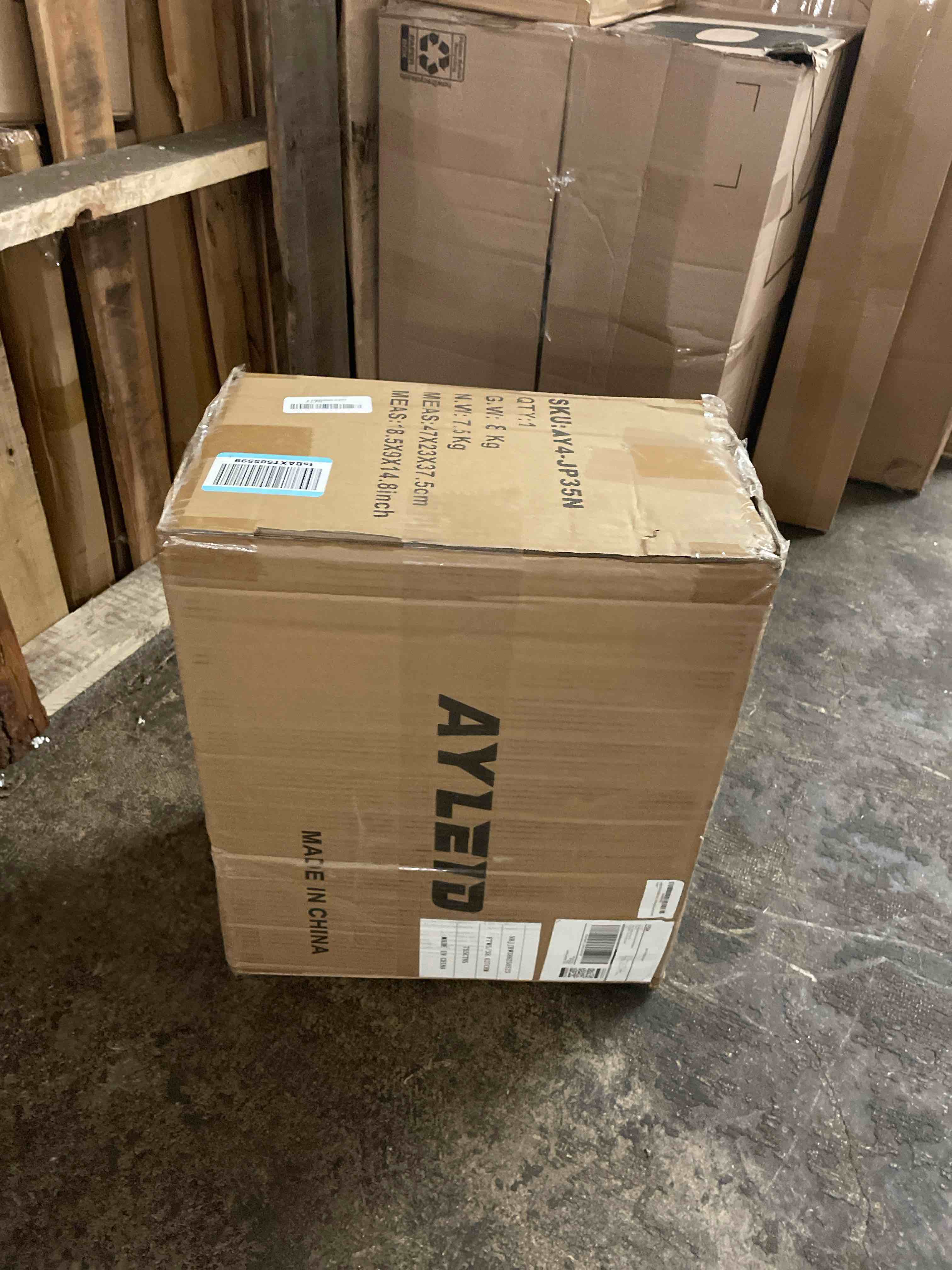 https://s3.amazonaws.com/lotting-images-prod/phillipi/TEA1807368_1759506687551.jpeg