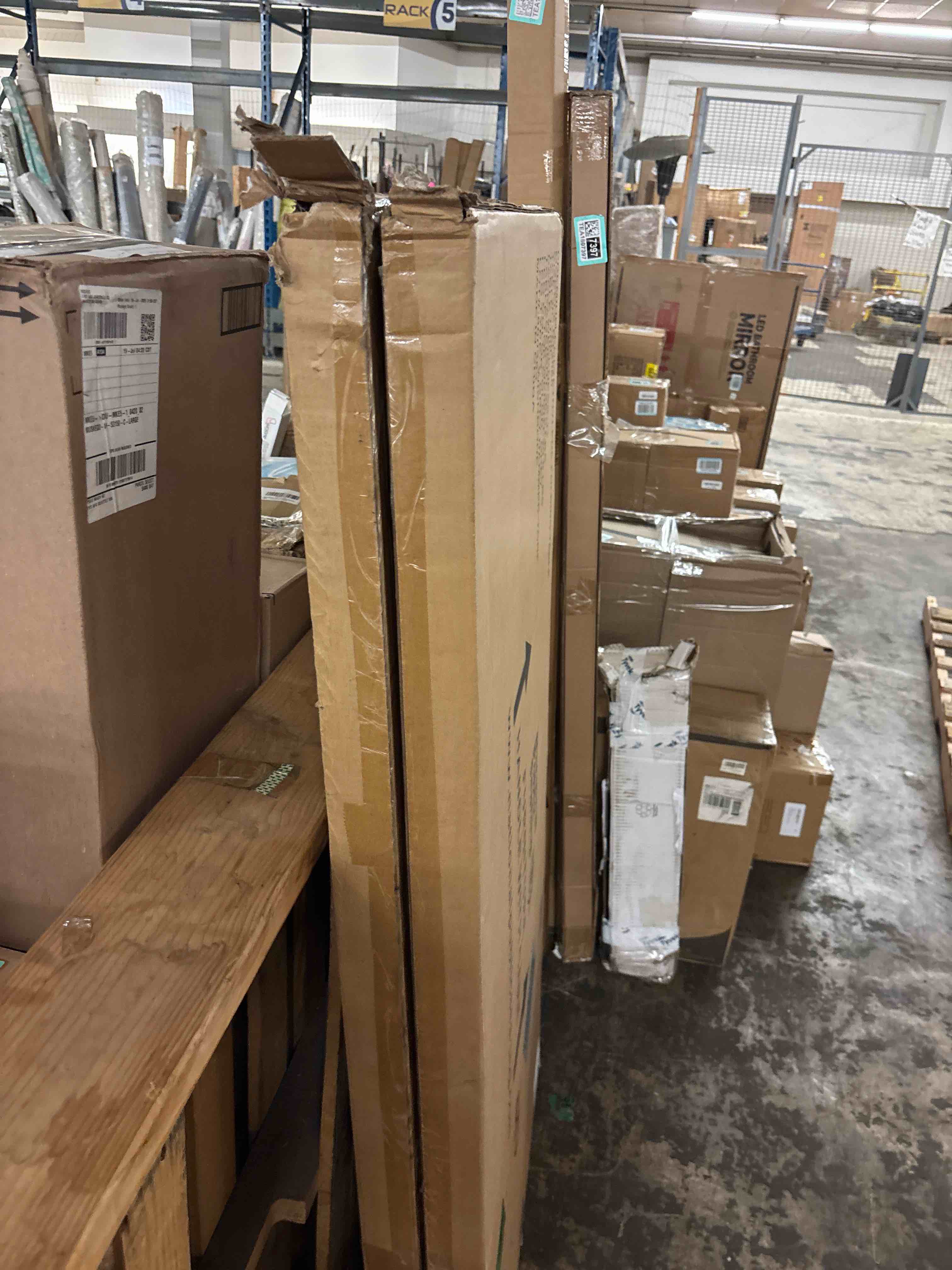 https://s3.amazonaws.com/lotting-images-prod/phillipi/TEA1807400_1759510644293.jpeg