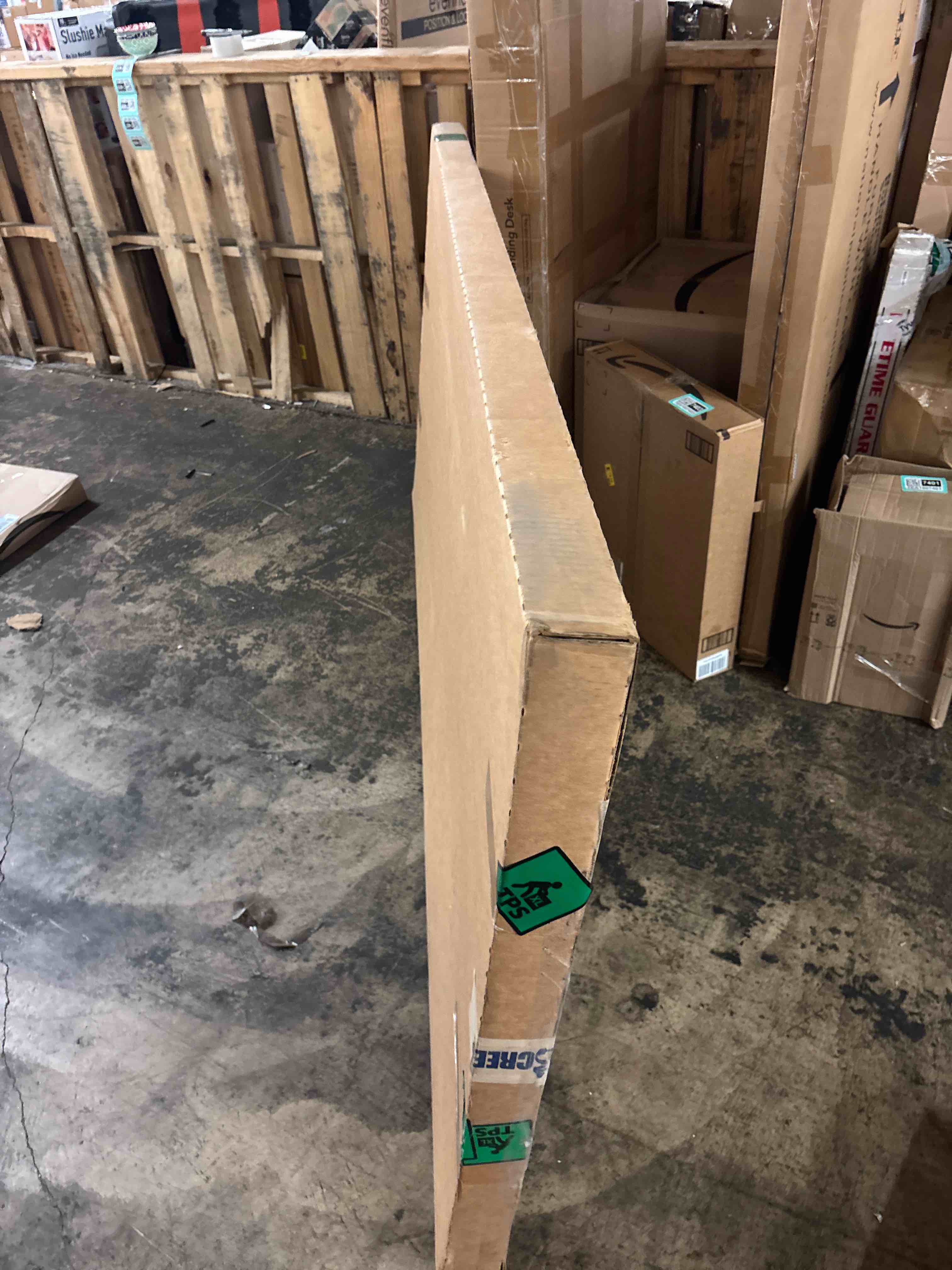 https://s3.amazonaws.com/lotting-images-prod/phillipi/TEA1807406_1759511516299.jpeg