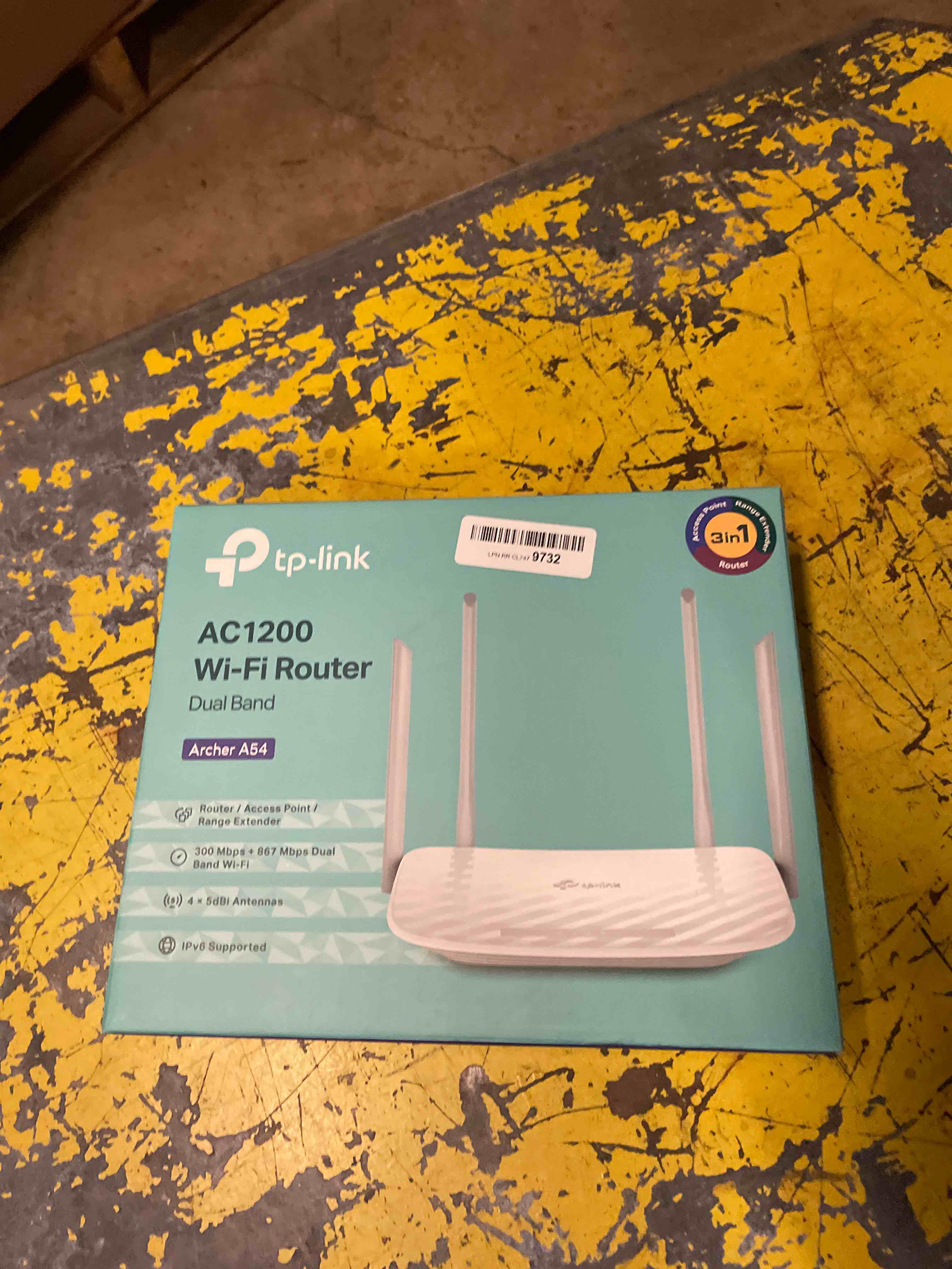 https://s3.amazonaws.com/lotting-images-prod/phillipi/TEA1807438_1759635388216.jpeg