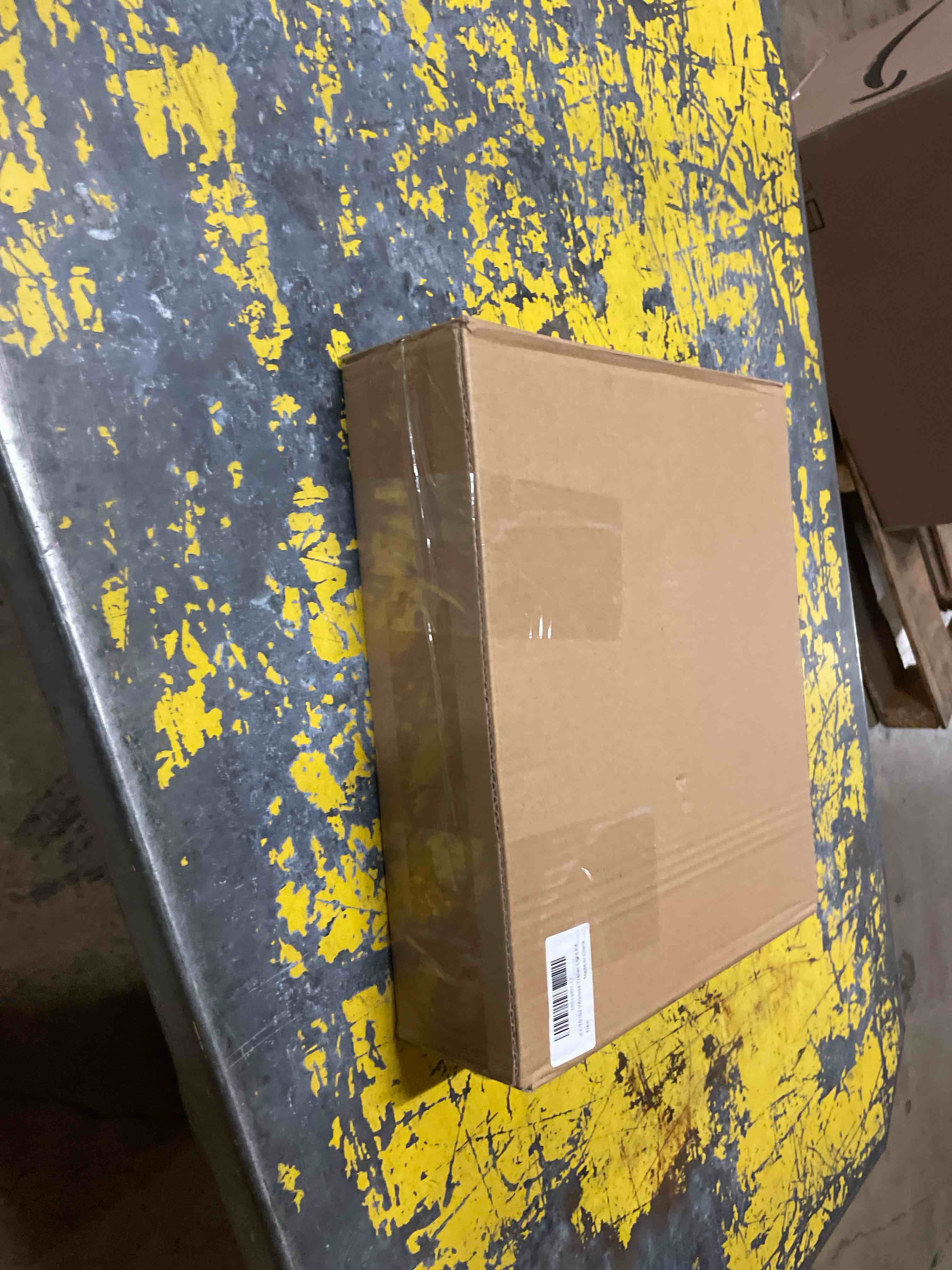 https://s3.amazonaws.com/lotting-images-prod/phillipi/TEA1807447_1759636378451.jpeg