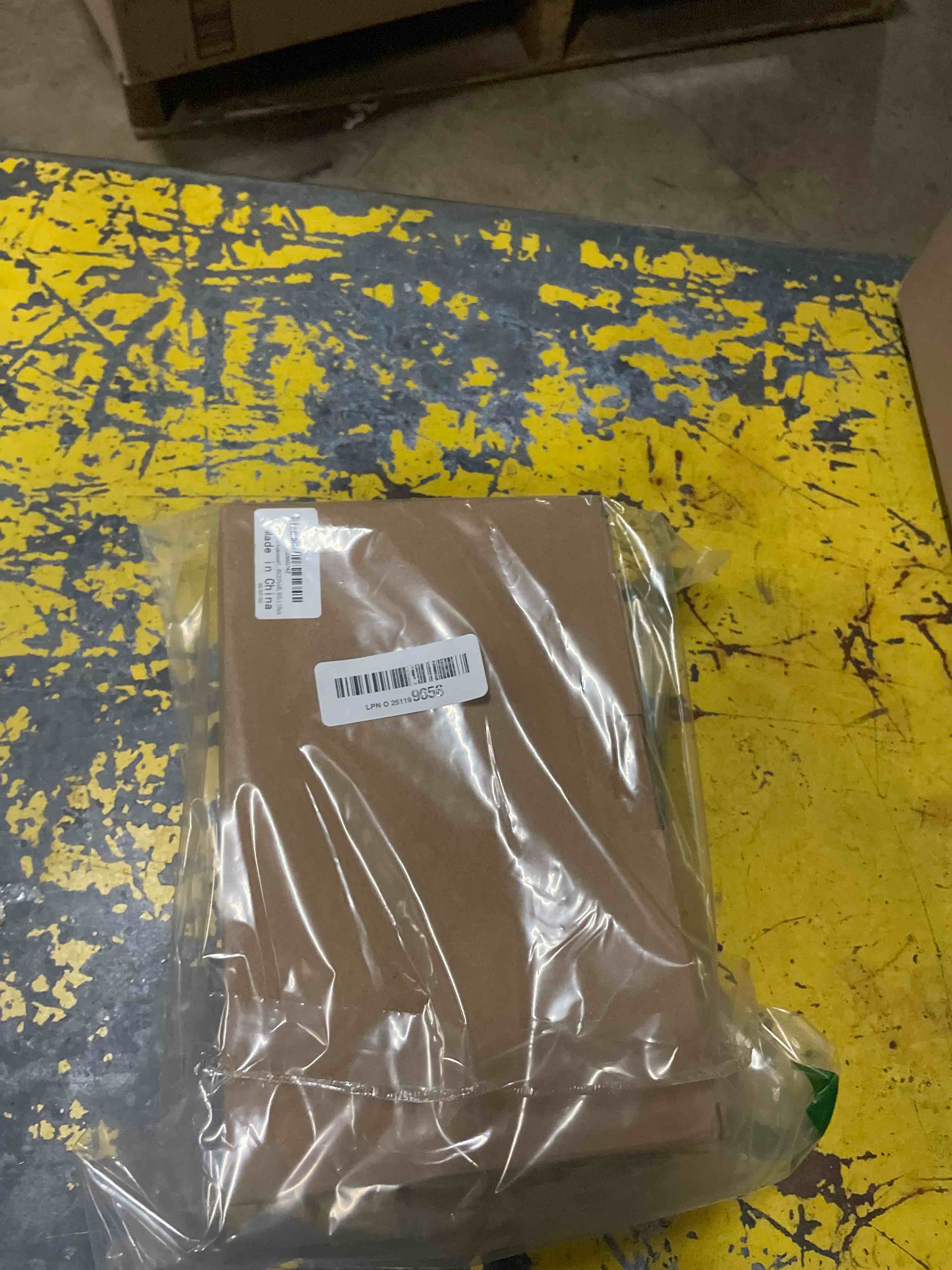 https://s3.amazonaws.com/lotting-images-prod/phillipi/TEA1807448_1759636443877.jpeg