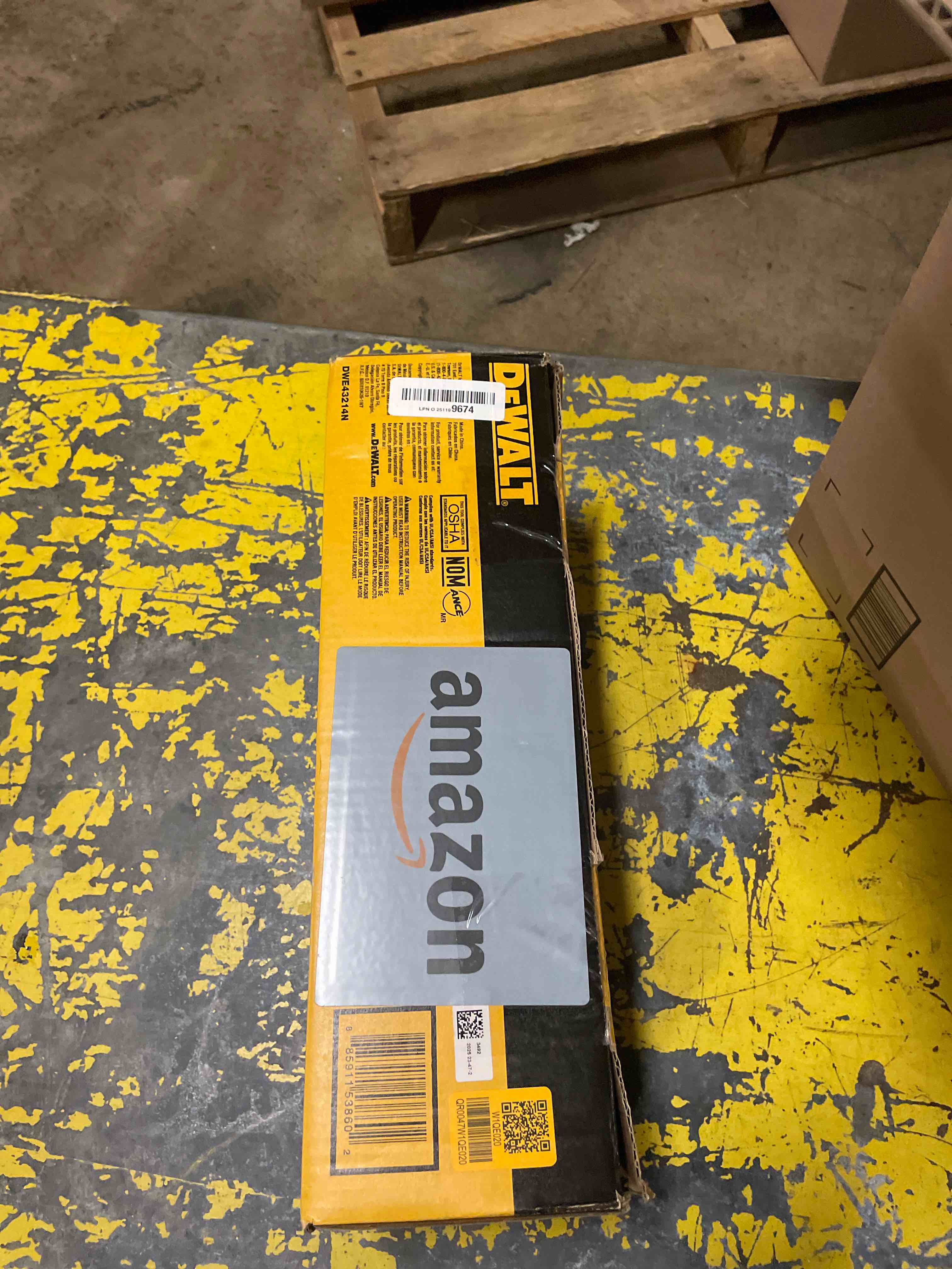 https://s3.amazonaws.com/lotting-images-prod/phillipi/TEA1807473_1759639556843.jpeg