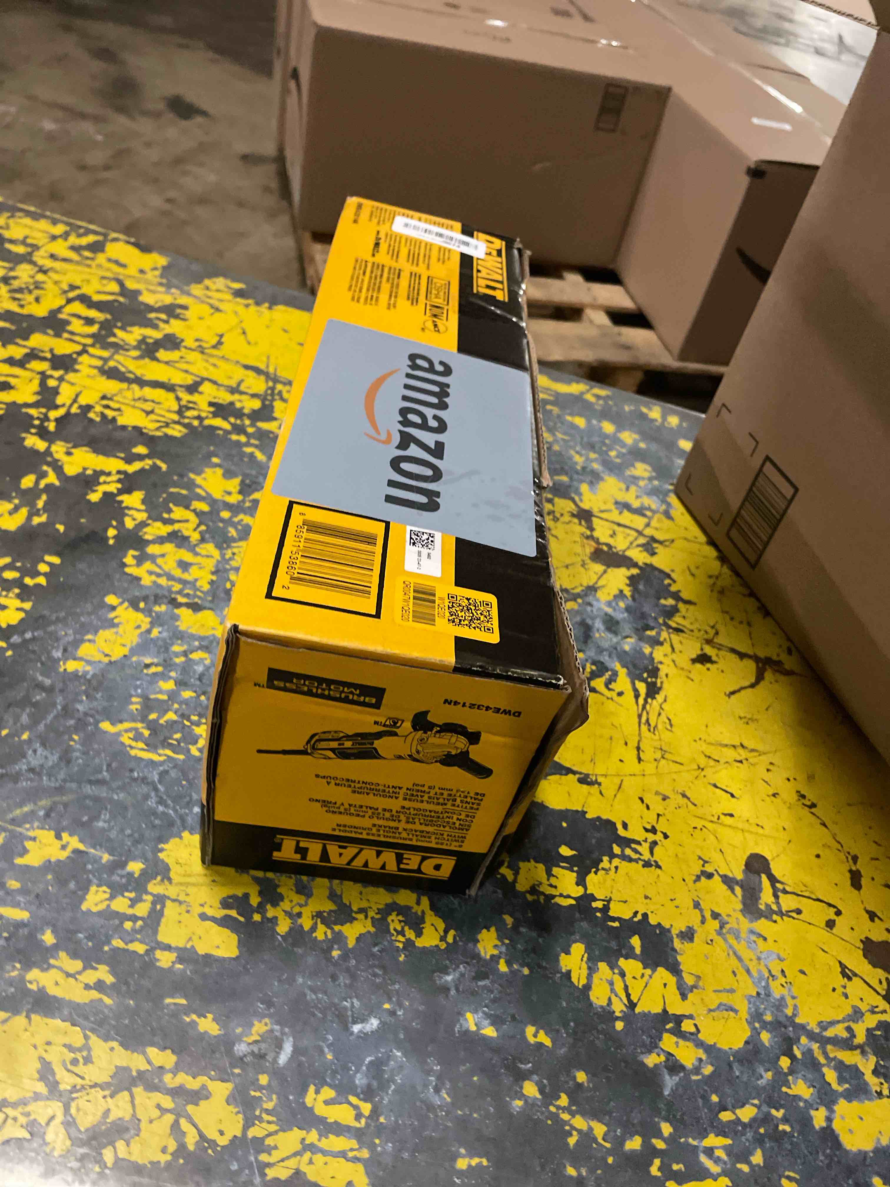 https://s3.amazonaws.com/lotting-images-prod/phillipi/TEA1807473_1759639558198.jpeg
