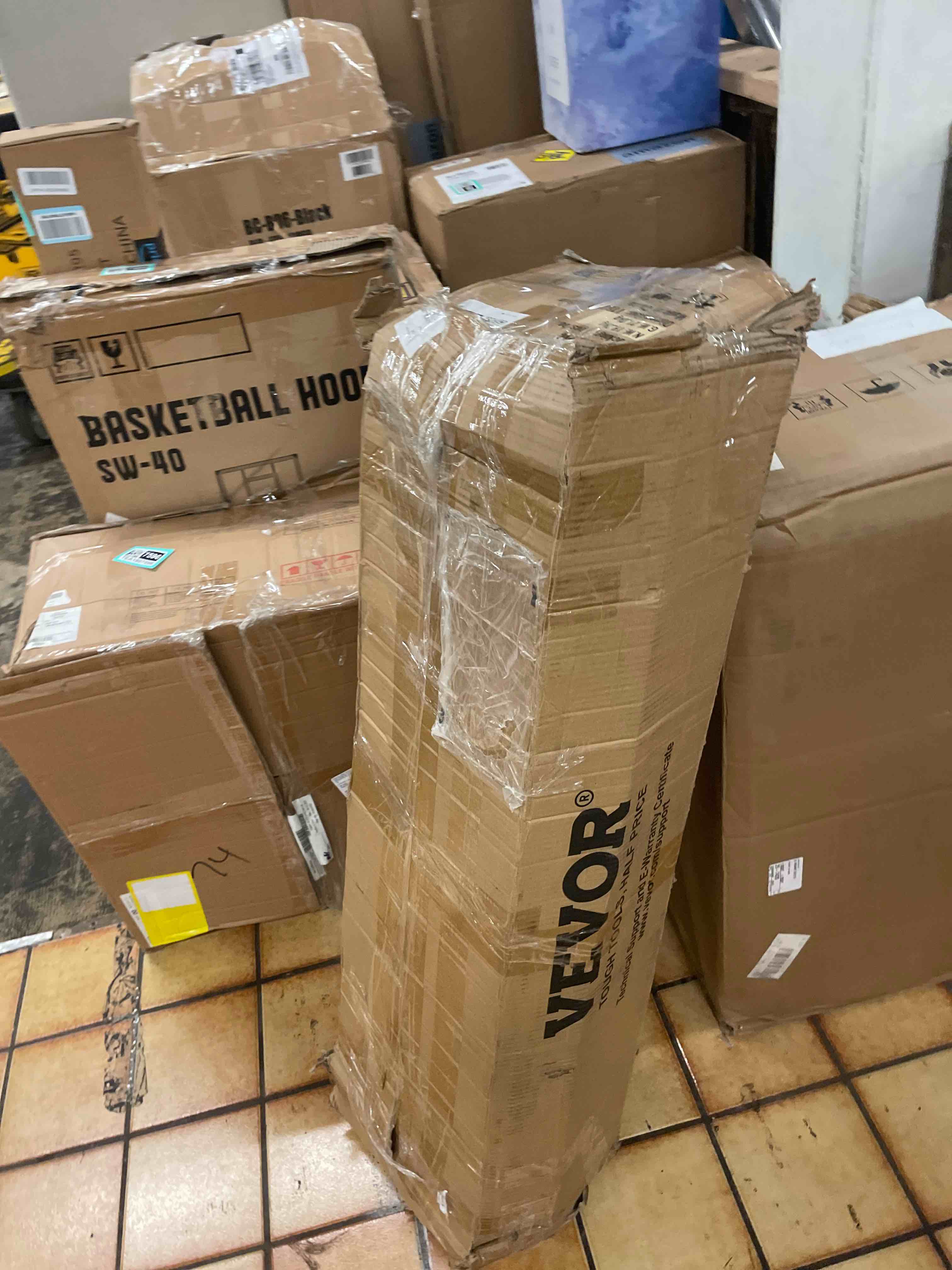 https://s3.amazonaws.com/lotting-images-prod/phillipi/TEA1807592_1759897628248.jpeg