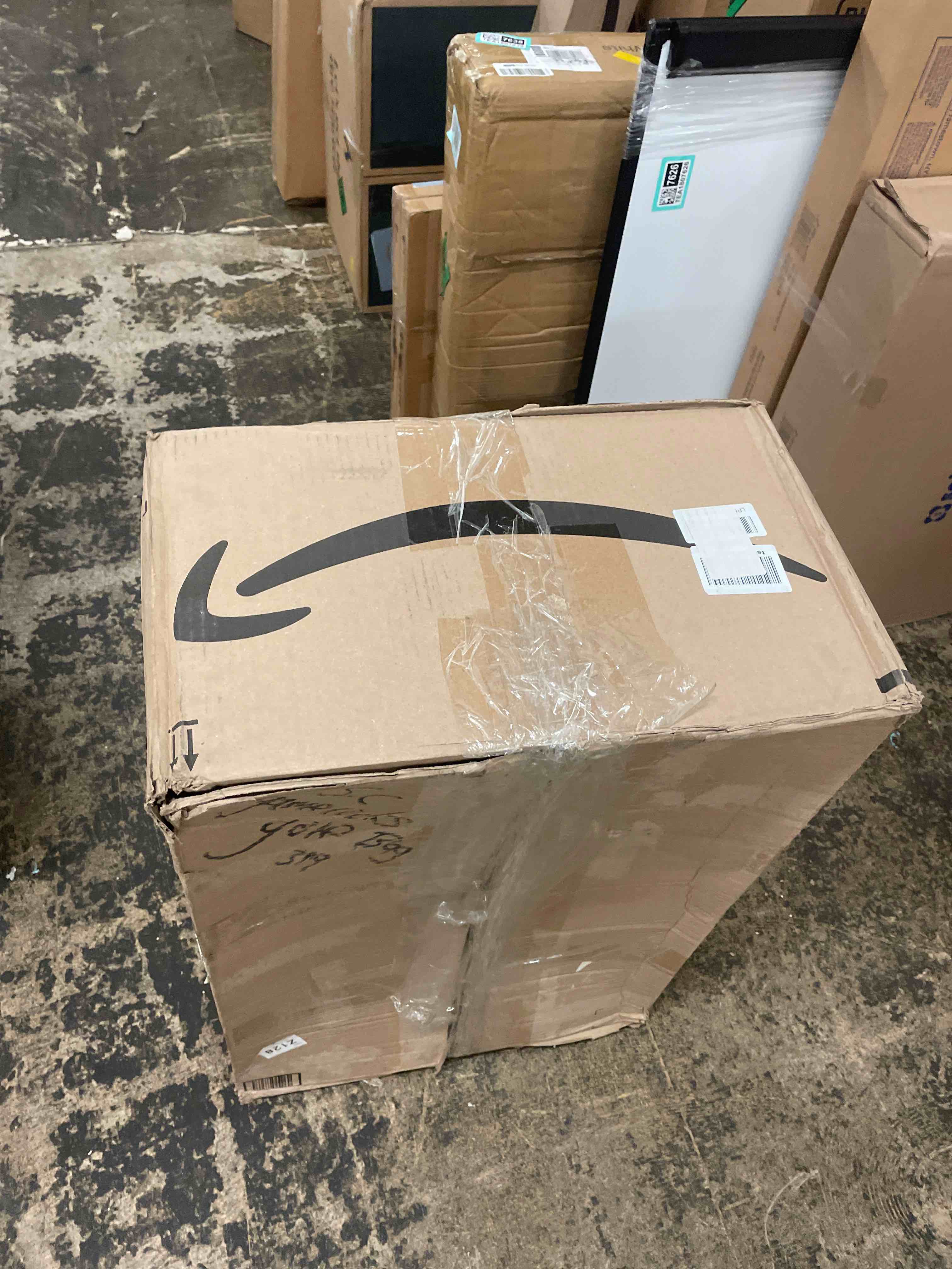 https://s3.amazonaws.com/lotting-images-prod/phillipi/TEA1807624_1759892887281.jpeg