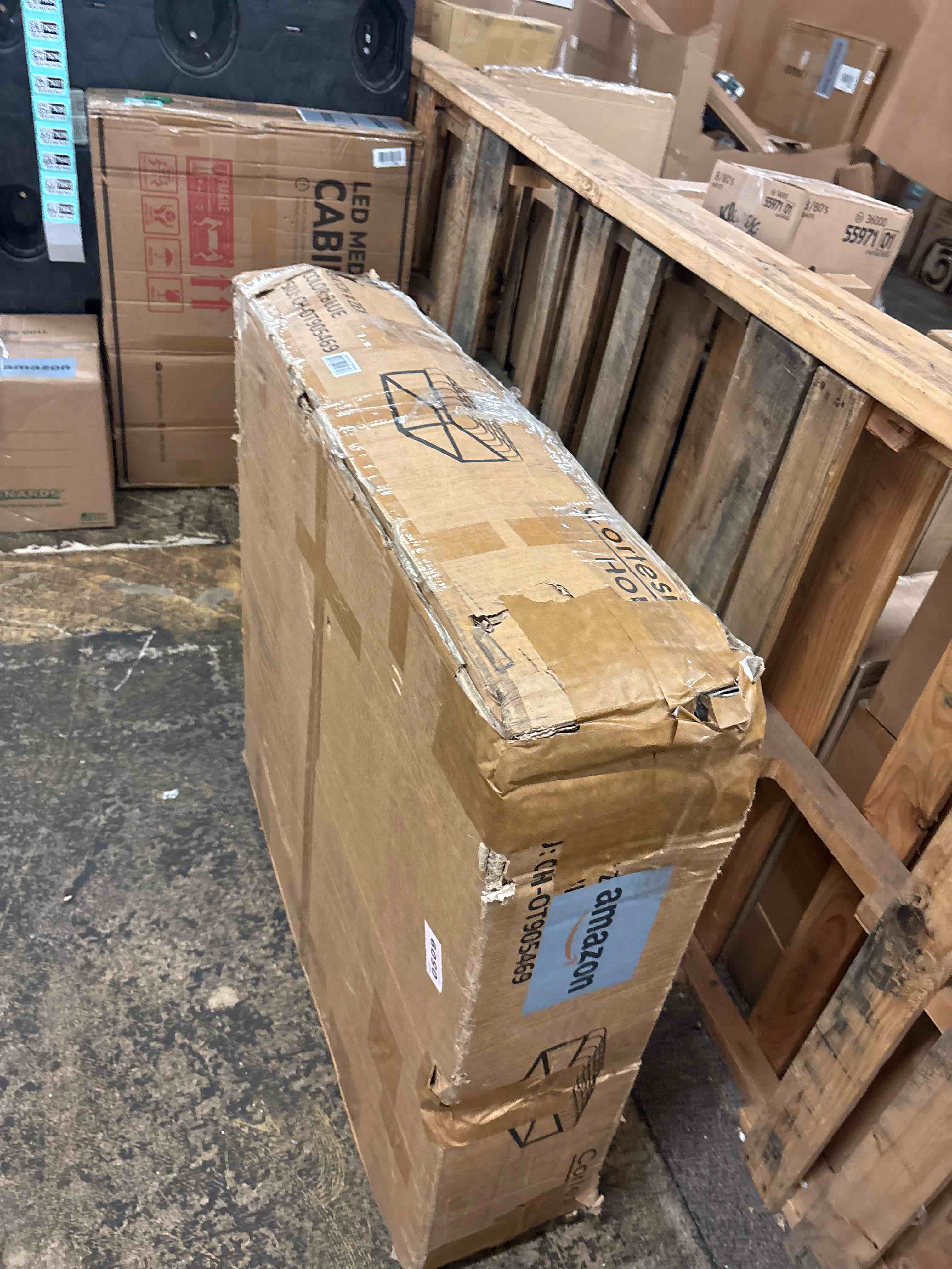 https://s3.amazonaws.com/lotting-images-prod/phillipi/TEA1807642_1759883783320.jpeg