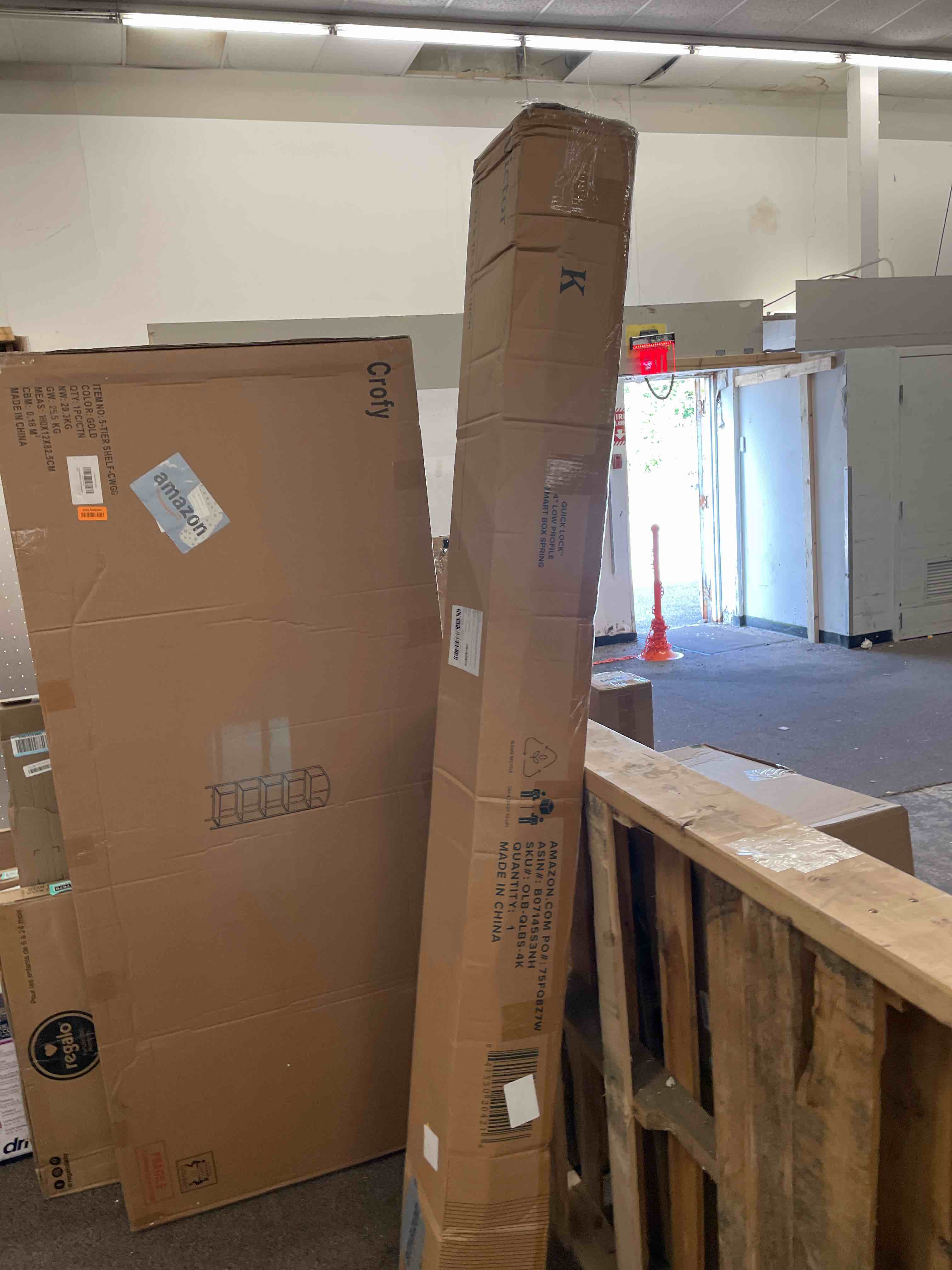 https://s3.amazonaws.com/lotting-images-prod/phillipi/TEA1807684_1760384715780.jpeg