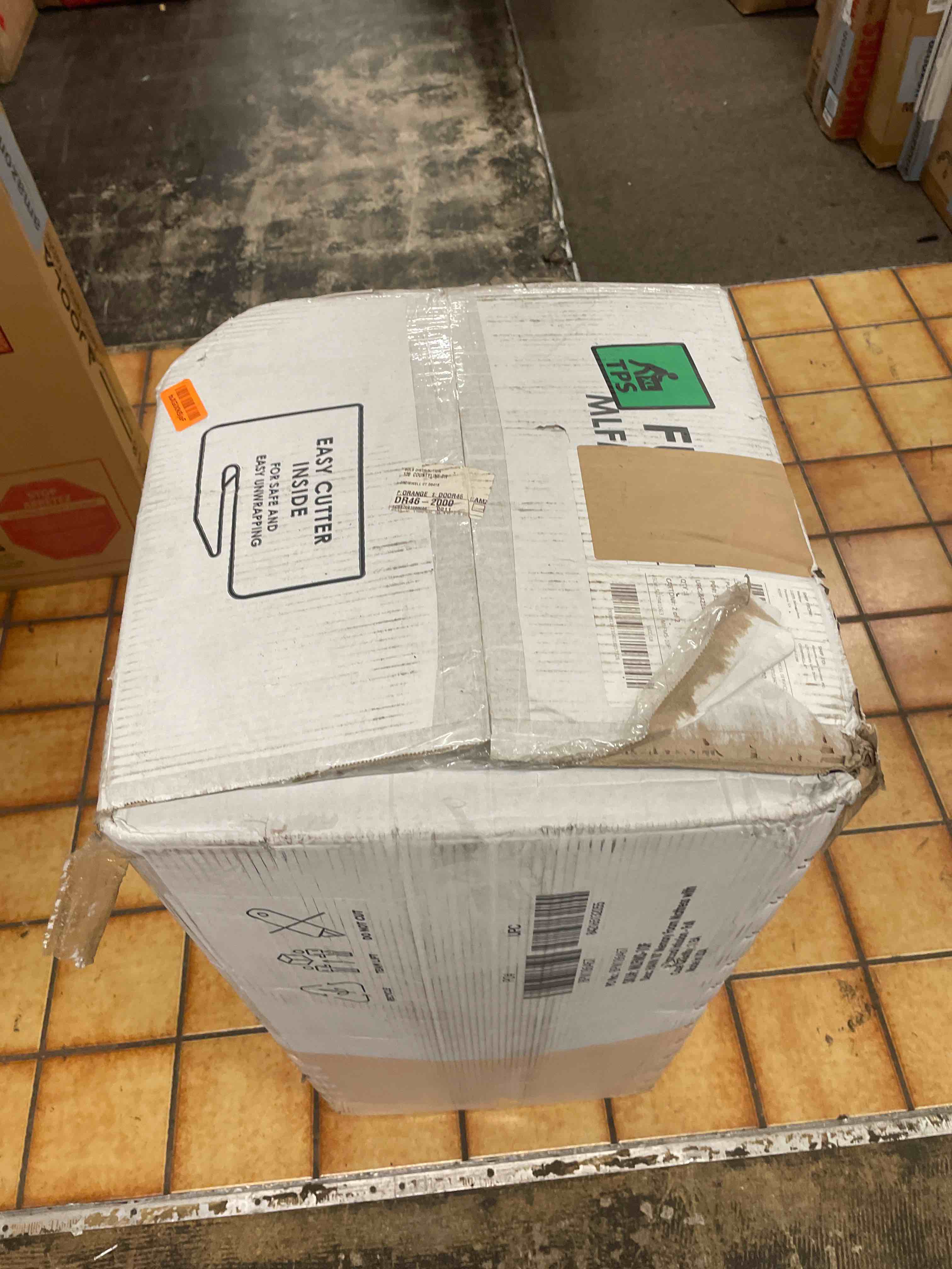 https://s3.amazonaws.com/lotting-images-prod/phillipi/TEA1807771_1760485342471.jpeg