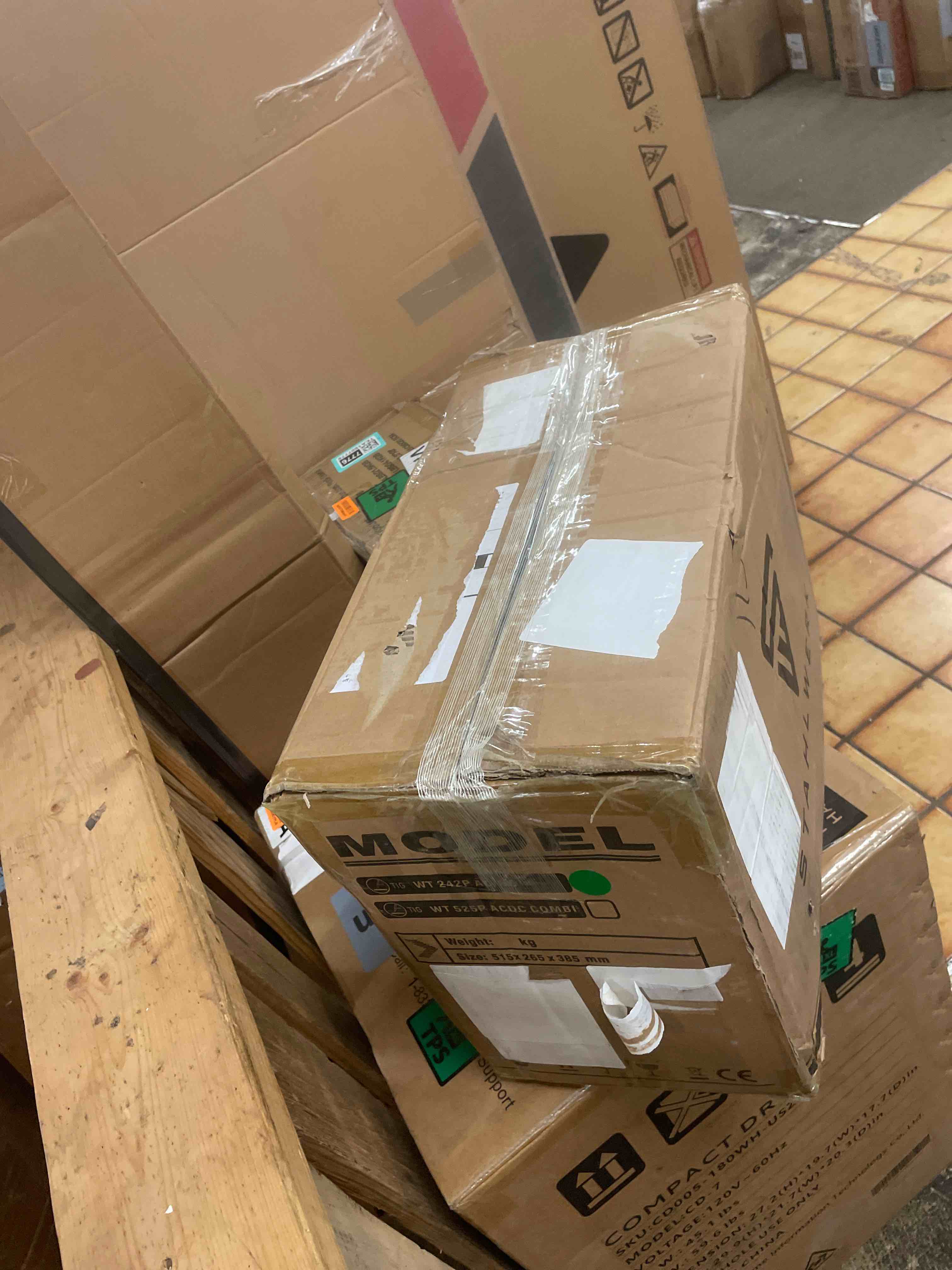 https://s3.amazonaws.com/lotting-images-prod/phillipi/TEA1807784_1760487305926.jpeg