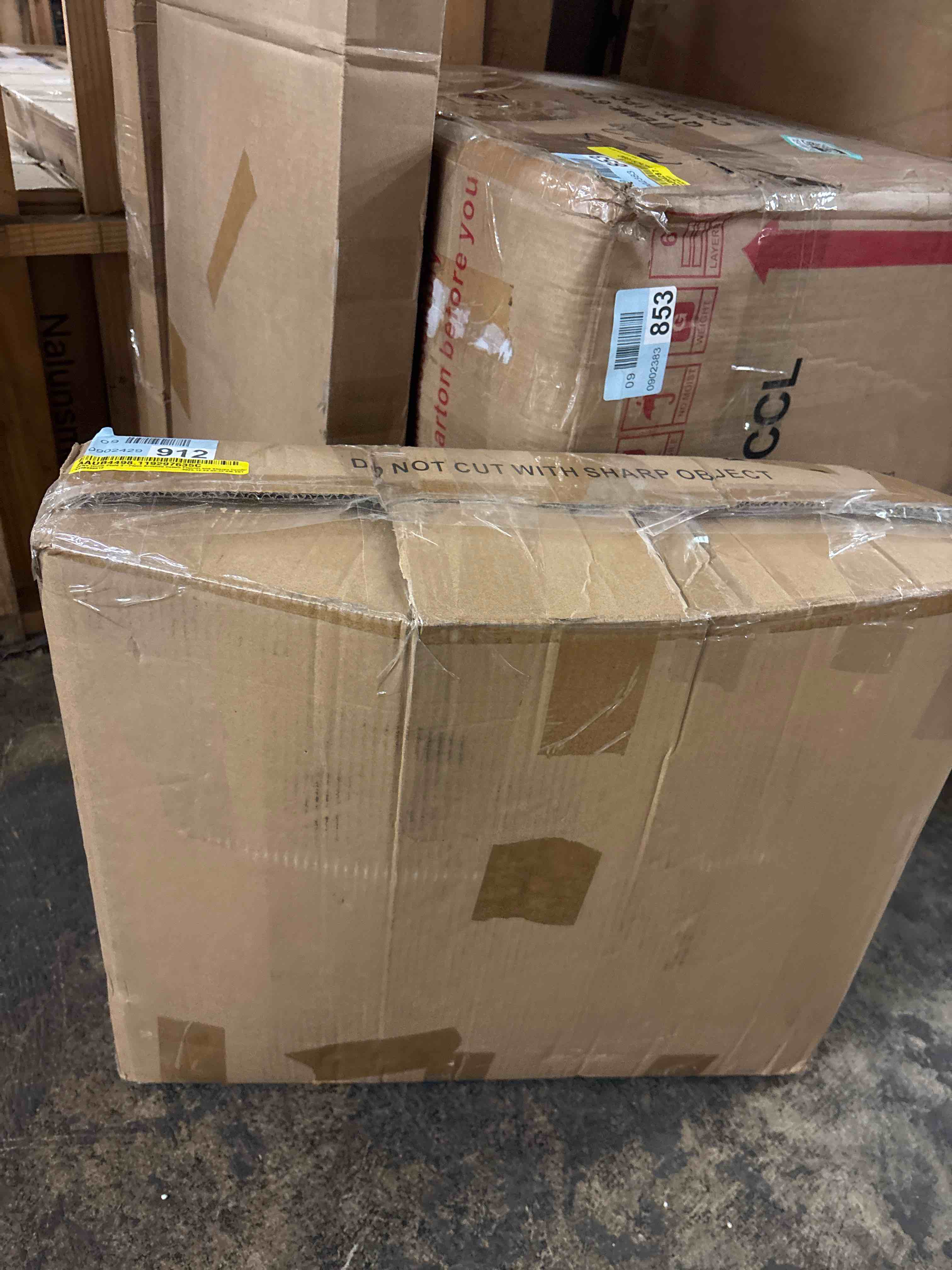 Condition photo showing New/Like New for VCNY Home Plaid 3-Piece Brushed Cotton Flannel and Sherpa King Comforter Set