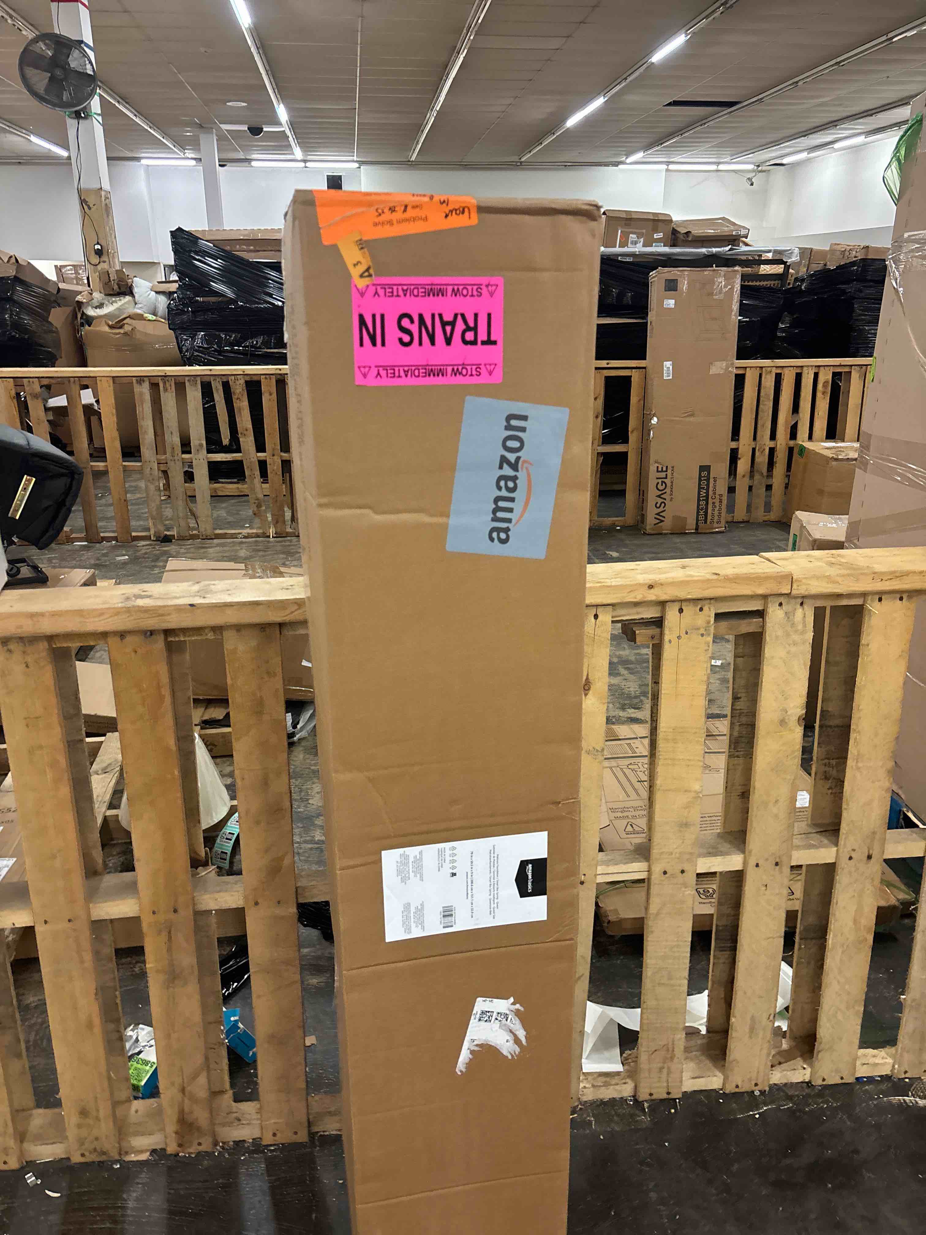 Condition photo showing New/Like New for Amazon Basics Smart Box Spring Bed Base, 9-Inch Height Mattress Foundation, Tool-Free Easy Assembly, Queen, 79"L x 59.5"W x 9"H, White