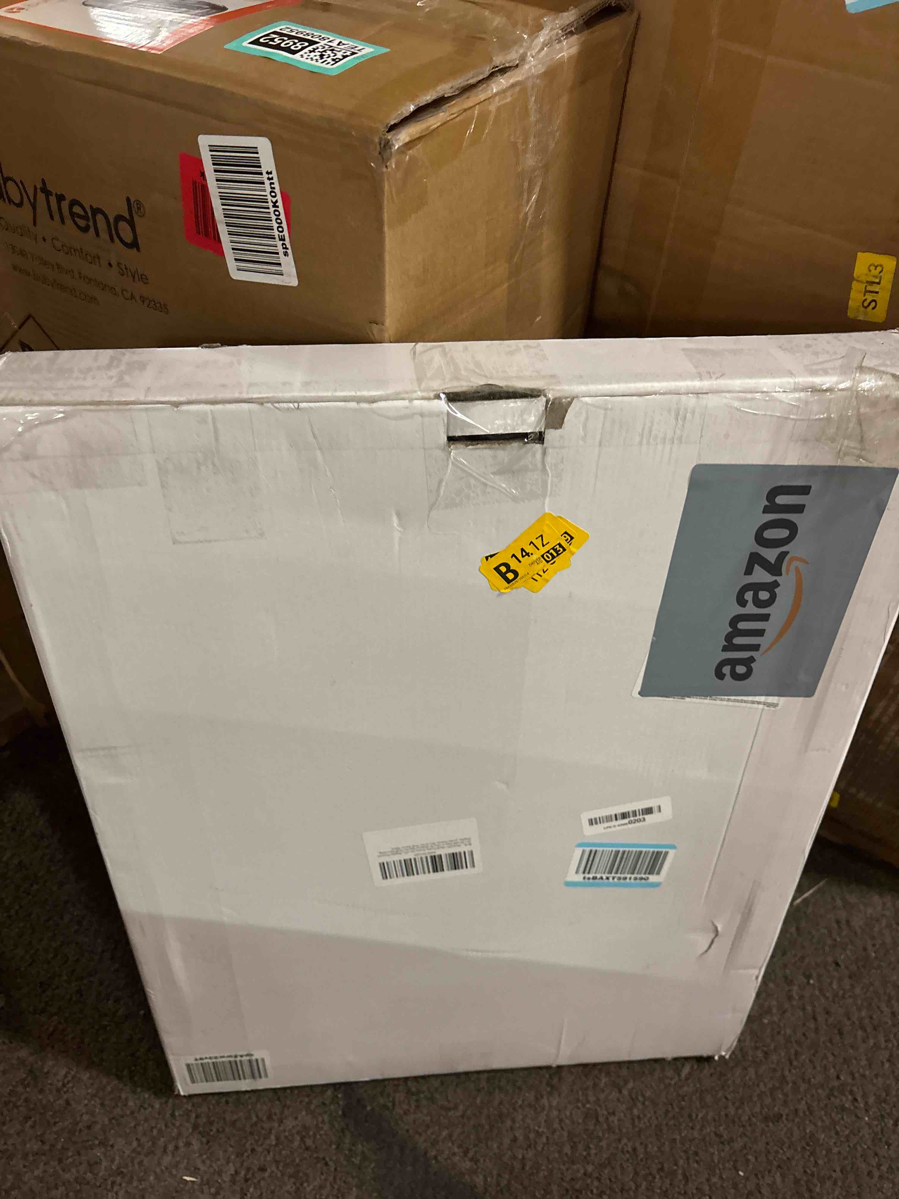 Condition photo showing New/Like New for PEALSN 18x24 Poster Frame Set of 6, Display Pictures 16 x 20 with Mat or 18 x 24 without Mat for Wall Mounting Display, poster frames 18 x 24 for Wall Decor, Black Black 18x24