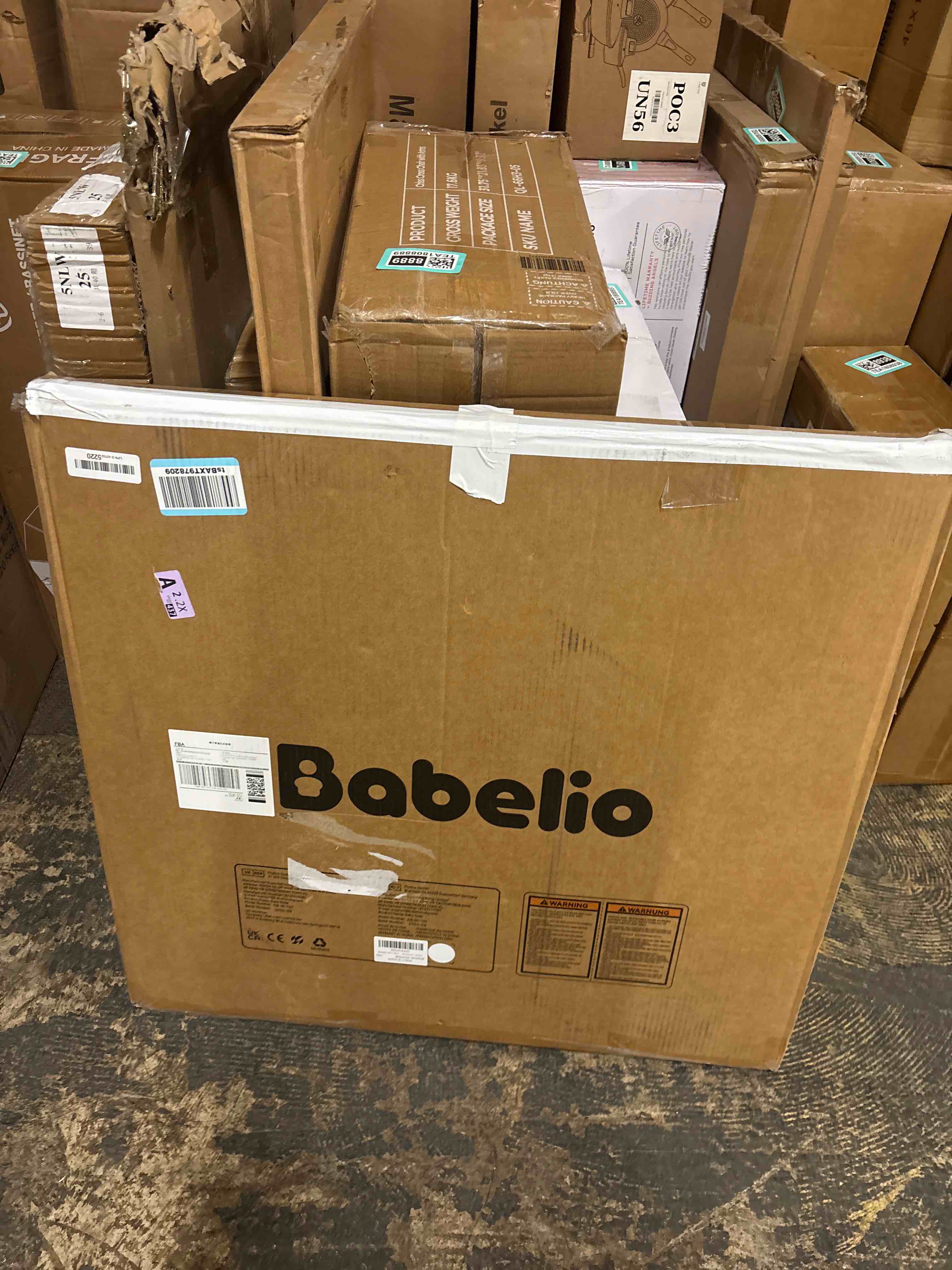 Condition photo showing New/Like New for Babelio 29.7-46.5" No Bottom Bar Baby/Dog Gate for Stairs, House and Doorways, Auto Close Safety Pet Gates with Large Walk Thru Door, Hardware Mount, White Boundless - White 29.7-46.5"W x 28"H