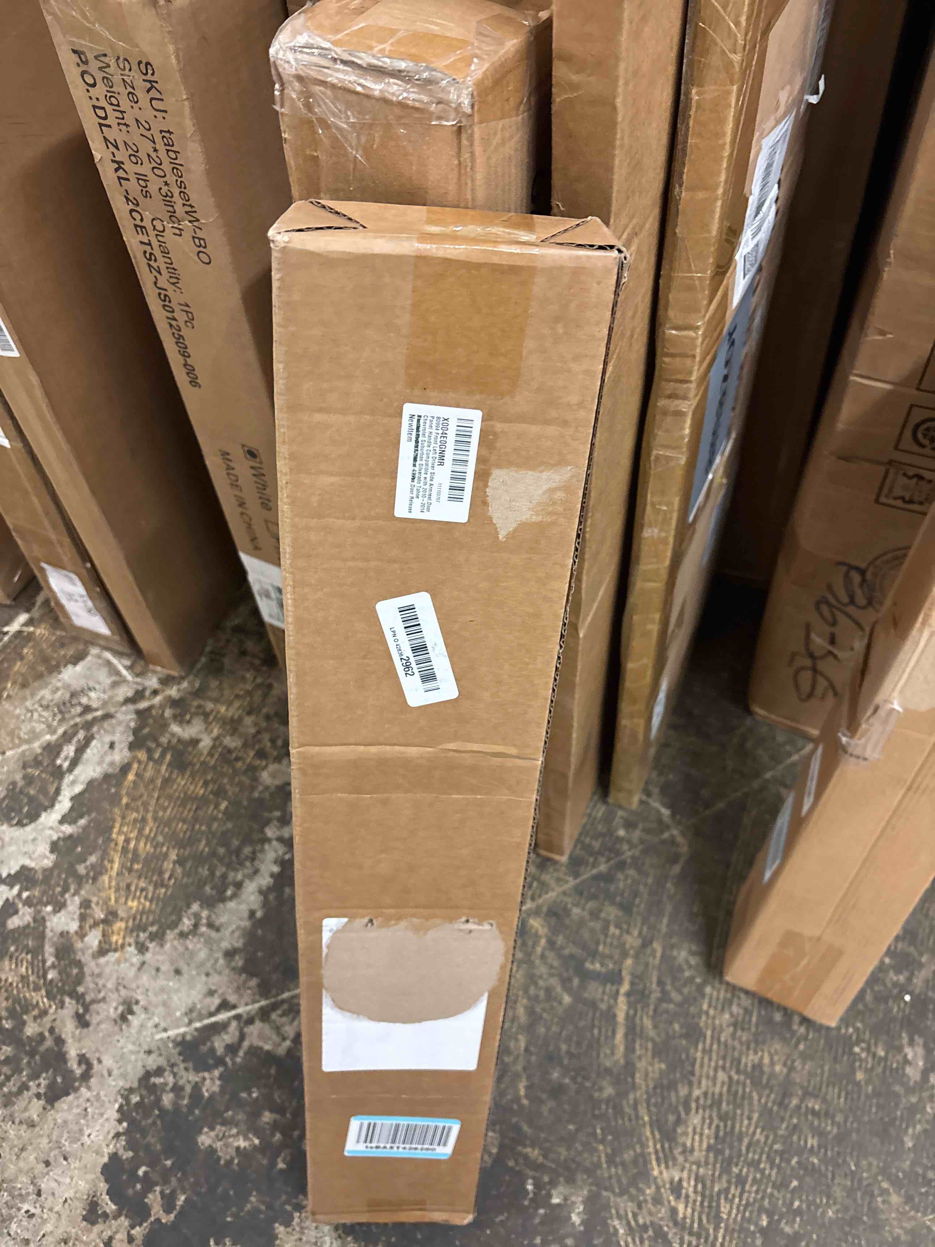 Condition photo showing New/Like New for 80994 Front Left Driver Side Armrest,Door Panel Handle Compatible with 2010-2014 Chevrolet Suburban Silverado Tahoe Avalanche,GMC Yukon Sierra,Door Release Handle Above Armrest-27In Black,GM#84127280