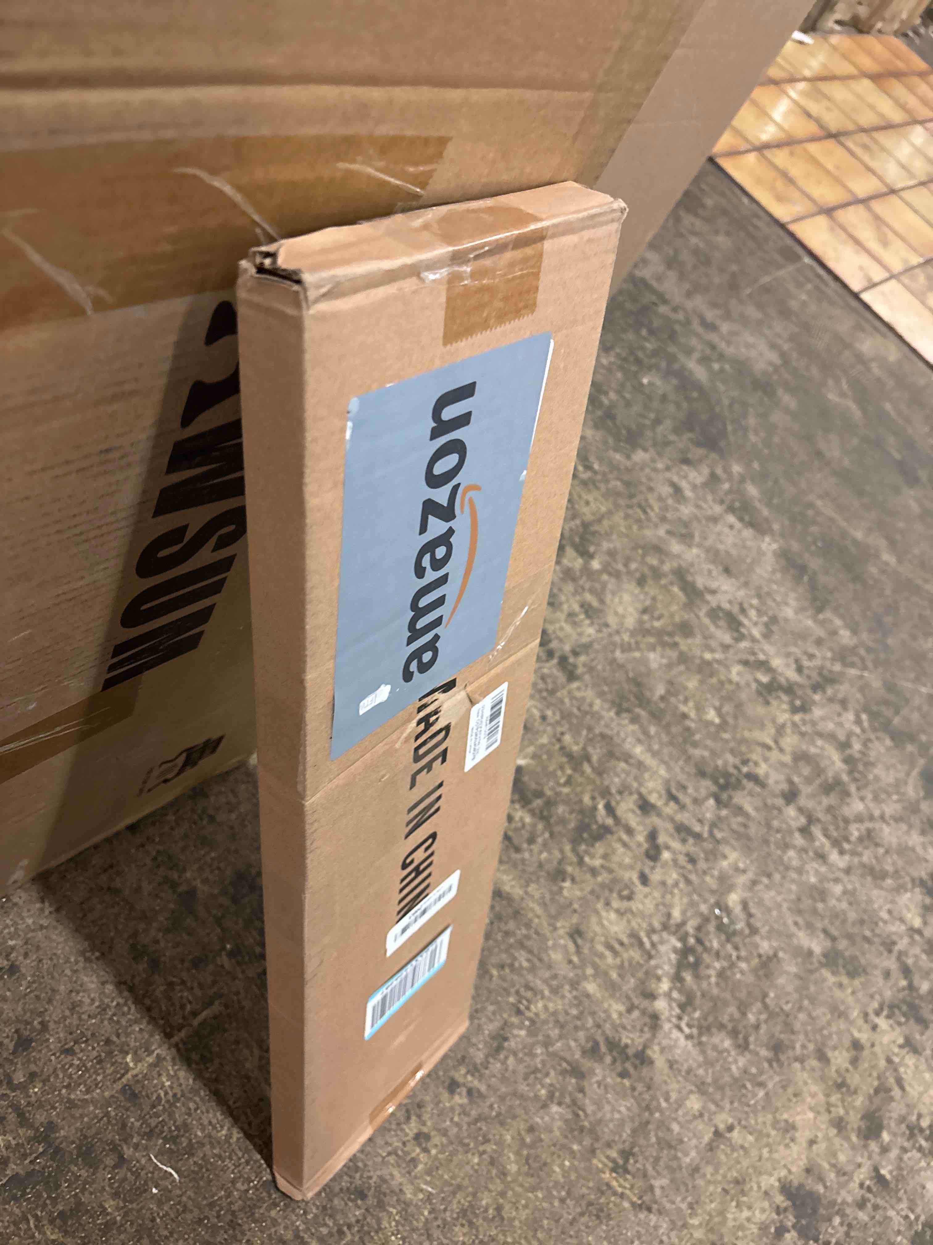 Condition photo showing New/Like New for OCEANBROAD EVA Foam RV Step Cover 24''x6.5'' 4 Pack with Self Adhesive for Ladders Trailers Truck Campers RV Steps Treads, Gray Gray 24''x6.5''
