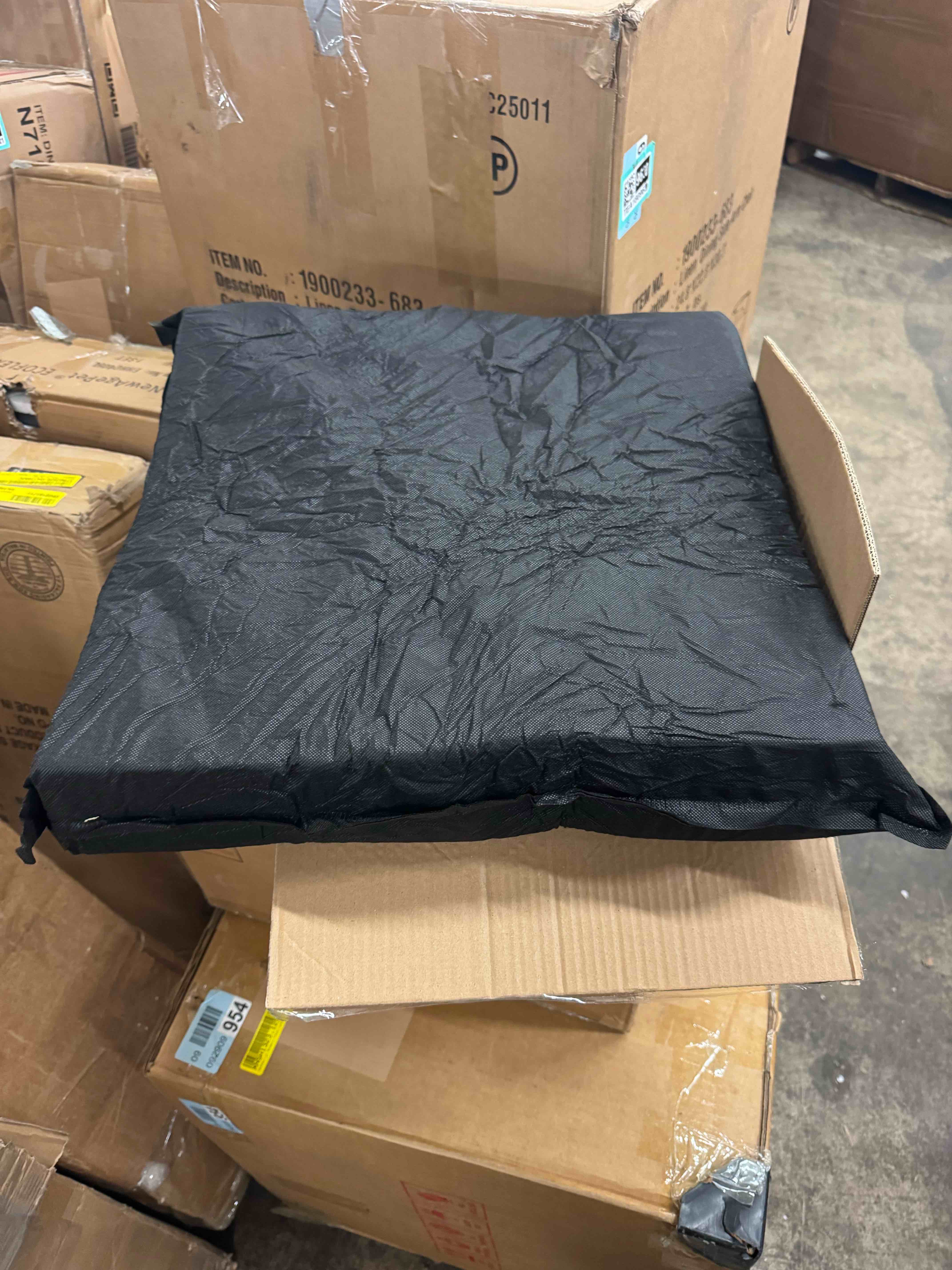 Condition photo showing Good Condition for Arden 2 Seat Cushions & 2 Covers