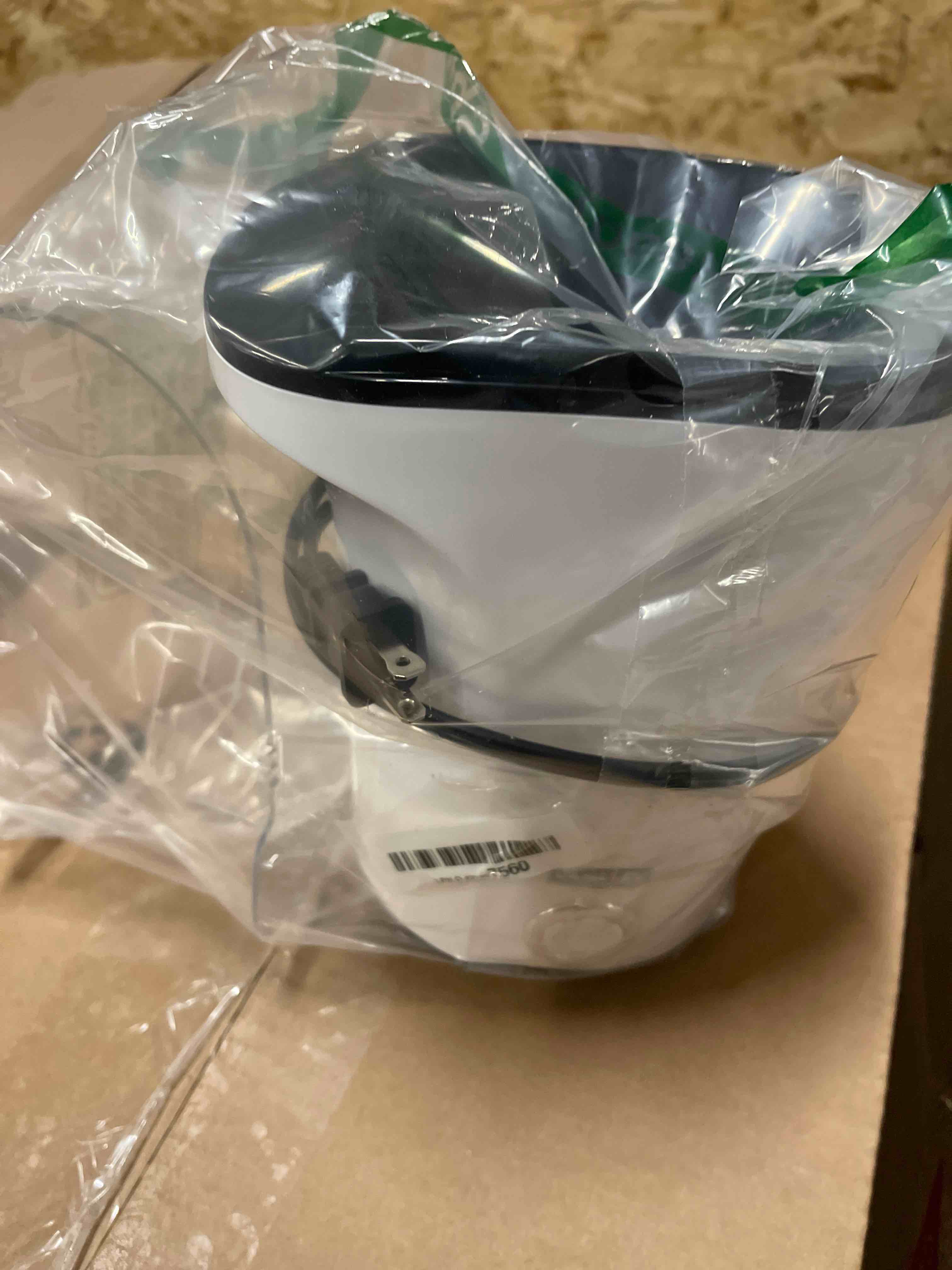Condition photo showing New/Like New for Dash Fresh Pop Popcorn Maker - Oil-Free, Air Popcorn Popper - With Measuring Cup & Recipe Guide - Perfect for Movie Nights - 16 Cups, White White 16 cups