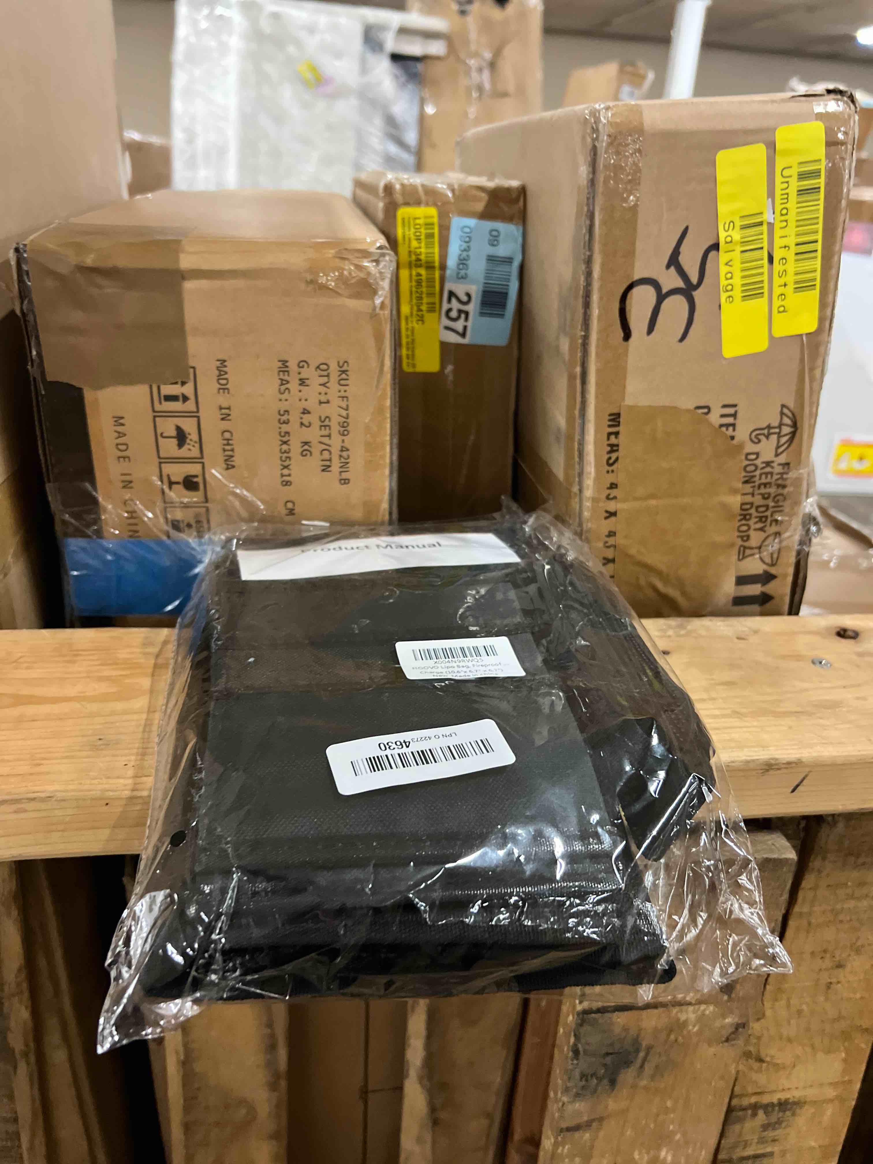 Condition photo showing New/Like New for HOOVO Lipo Bag, Fireproof and Explosionproof LiPo Battery Bags - Large Capacity LiPo Guard Safe Pouch Adjustable for 10 - Cell LiPo Storage & Charge (10.6"x 6.7" x 6.7")